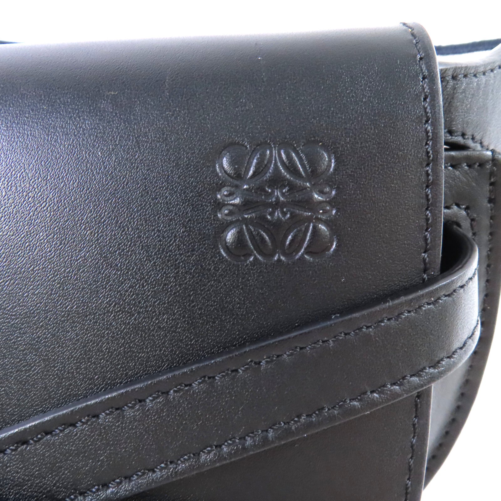 LOEWE 【激減優惠】牛皮皮革Mini Gate Shoulder Bag銀扣肩背袋黑色