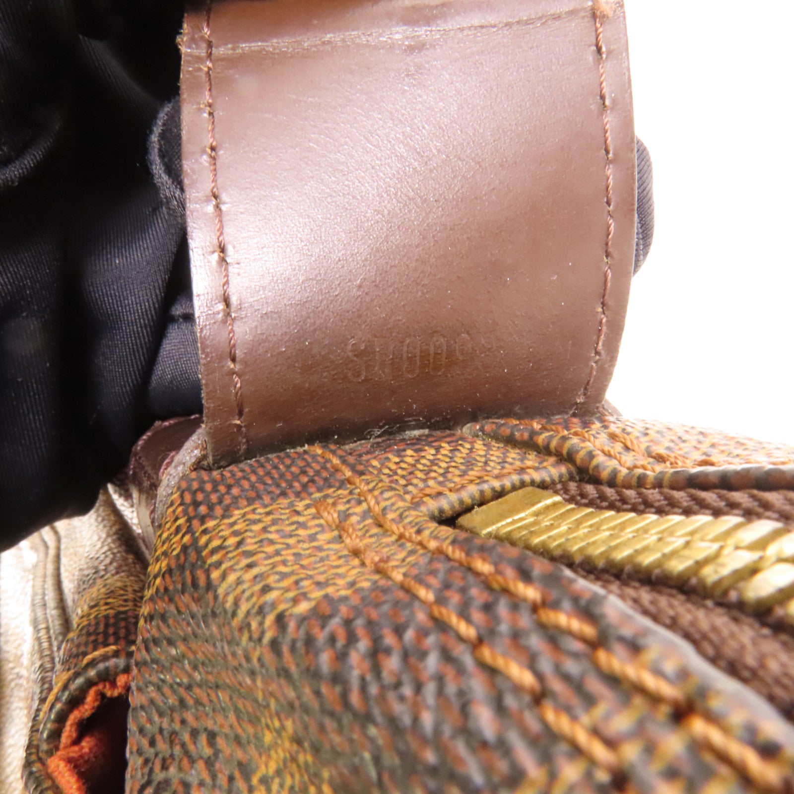 LOUIS VUITTON Damier Naviglio金扣肩背袋