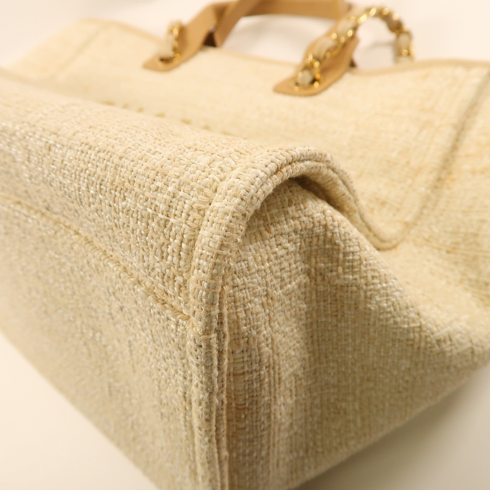 CHANEL 帆布Deauville Tote金扣手挽肩背兩用袋米色