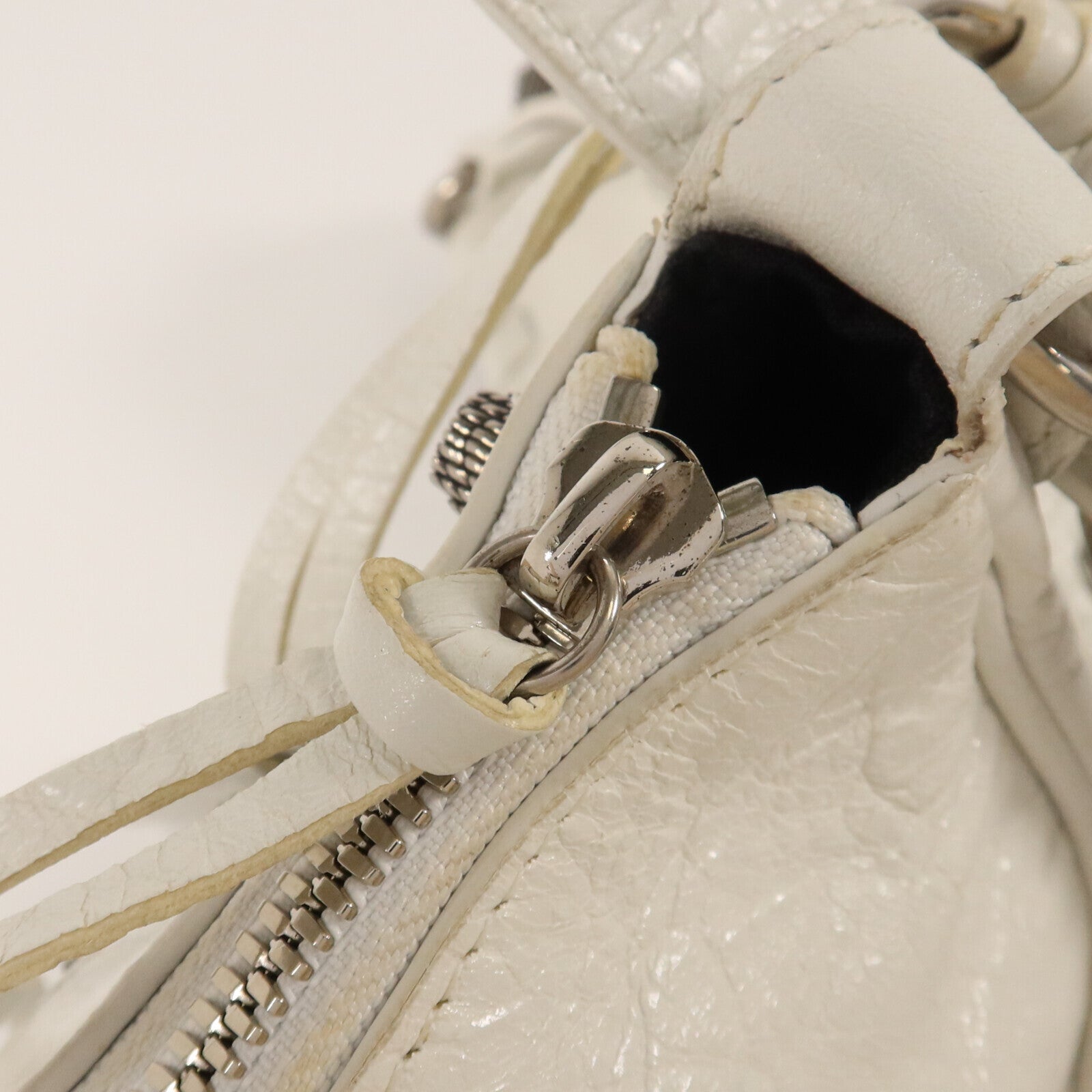 BALENCIAGA 牛皮皮革Le Cagole XS銀扣肩背袋