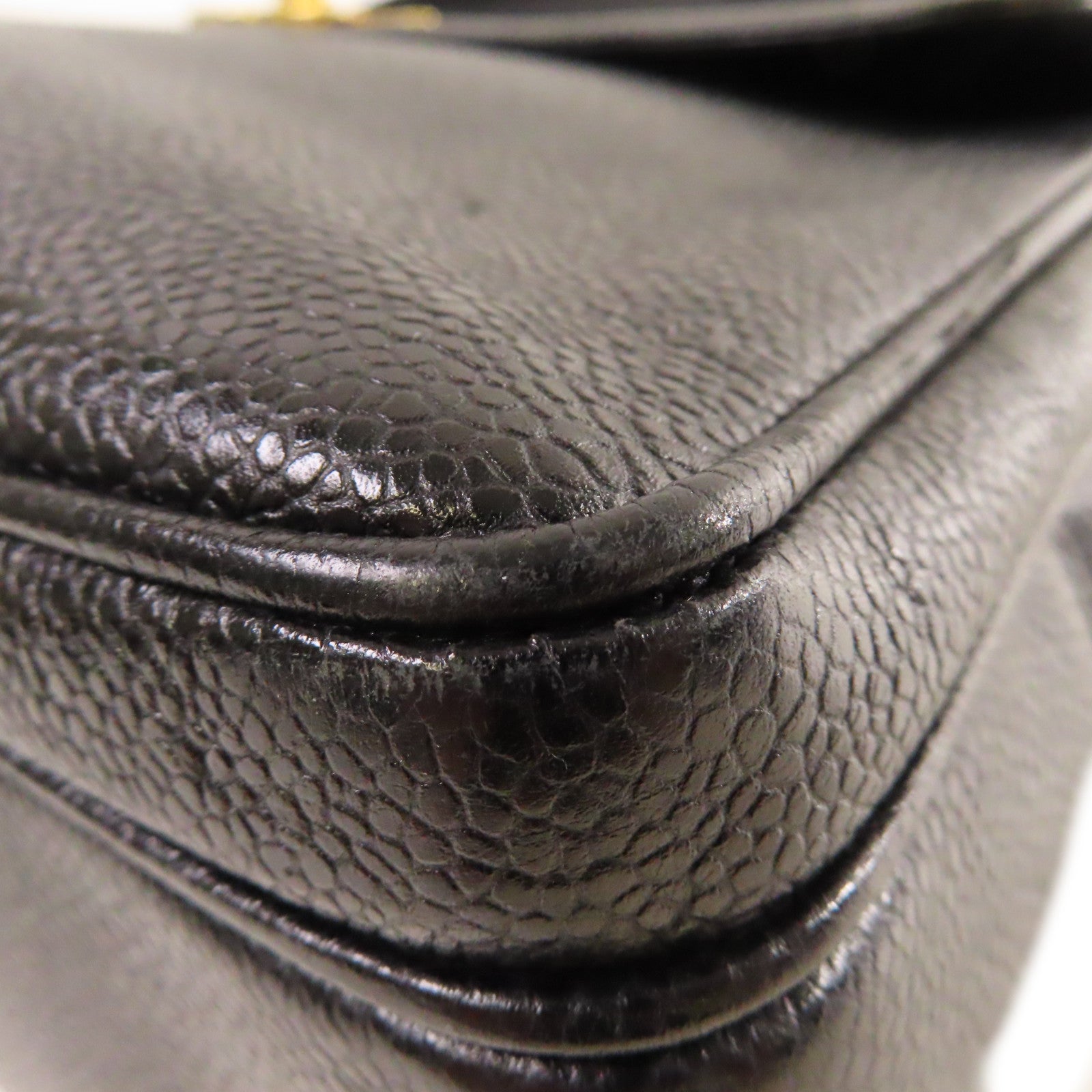 CHANEL **【激減優惠】Caviar皮革Vintage Shoulder Bag金扣鏈帶肩背袋黑色