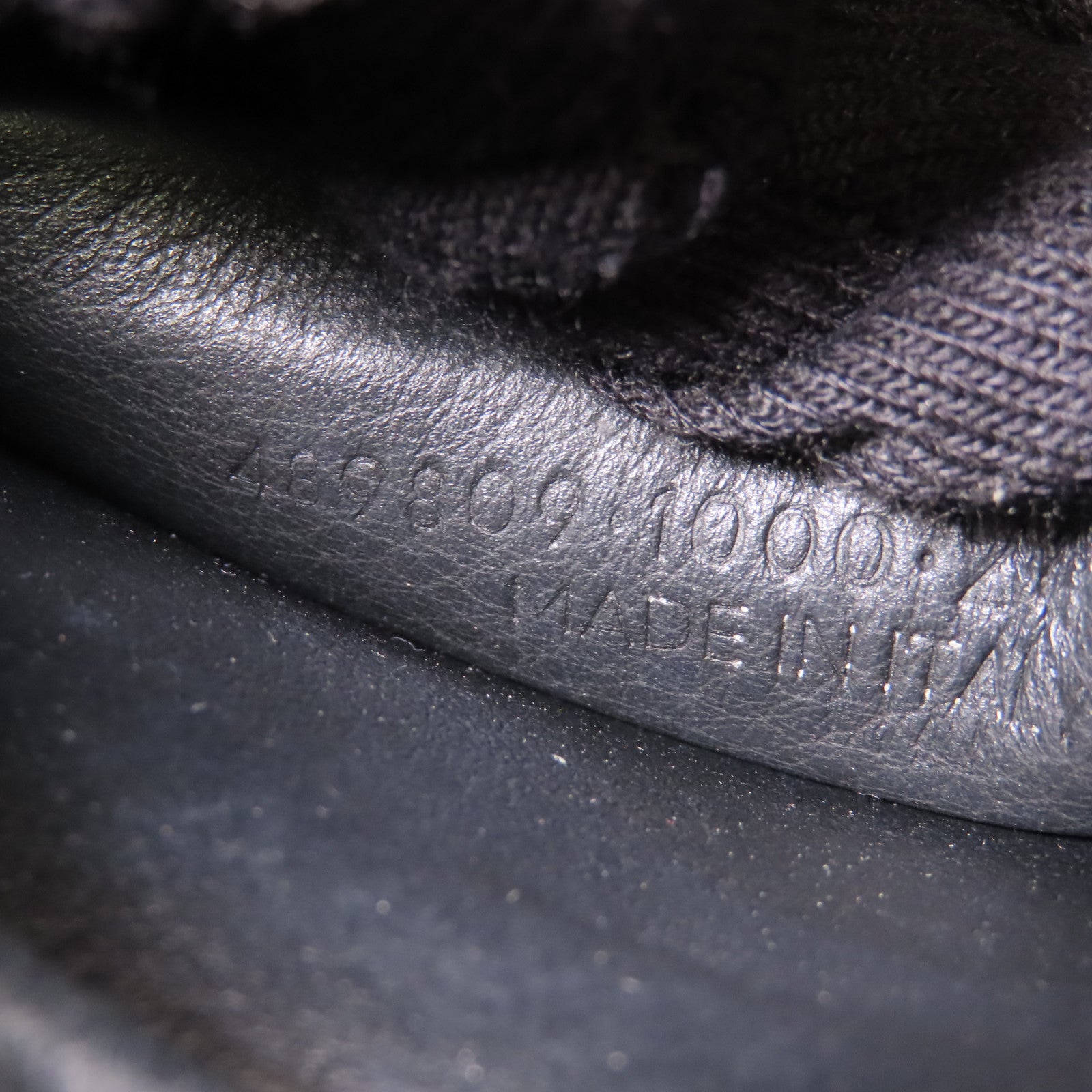 BALENCIAGA 牛皮皮革Camera Bag銀扣肩背袋