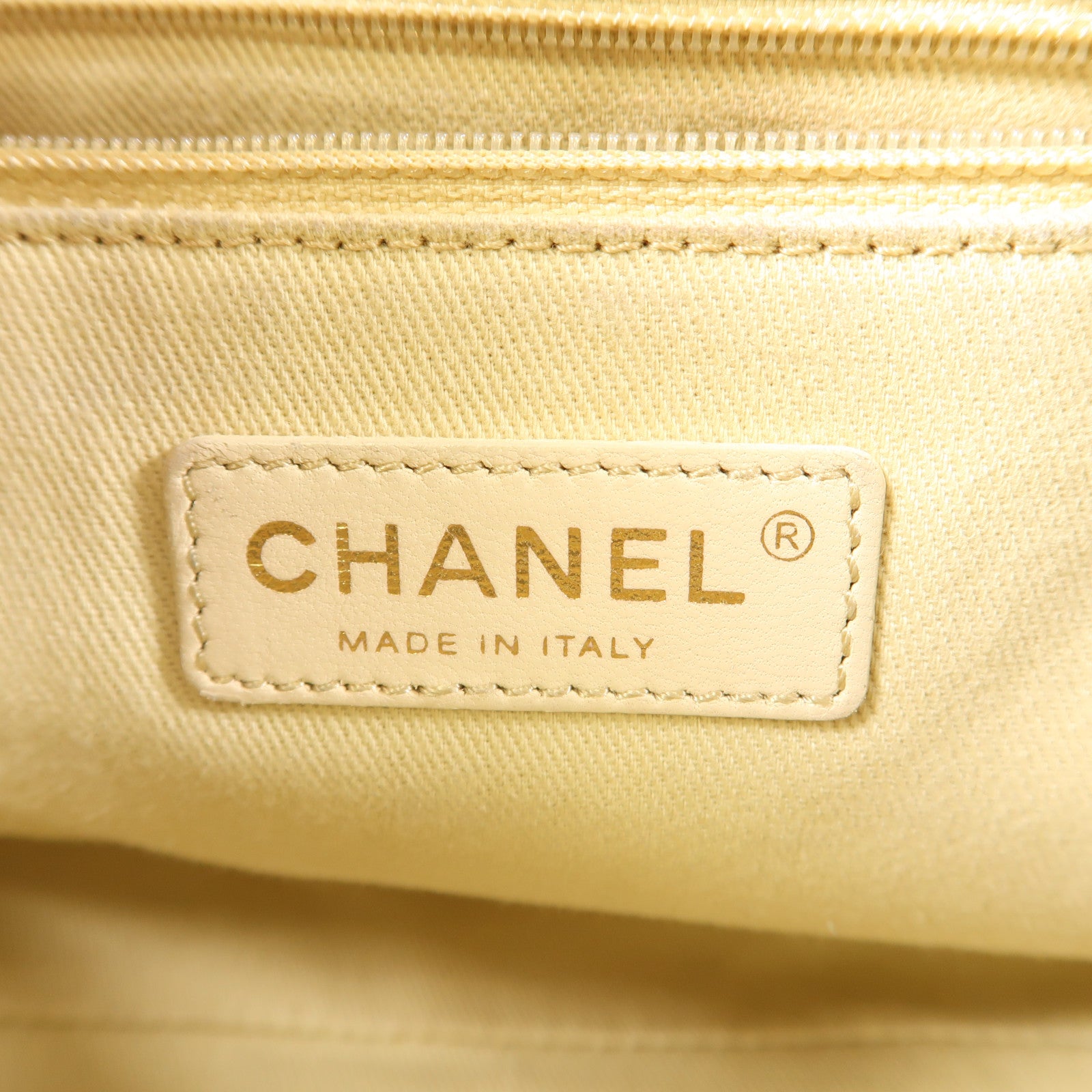 CHANEL 皮革Chain Shoulder Bag金扣鏈帶肩背袋黑色