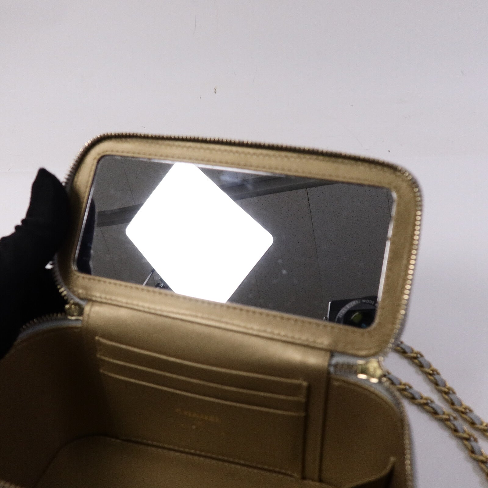CHANEL 羊皮皮革Vanity Case鏈帶肩背袋