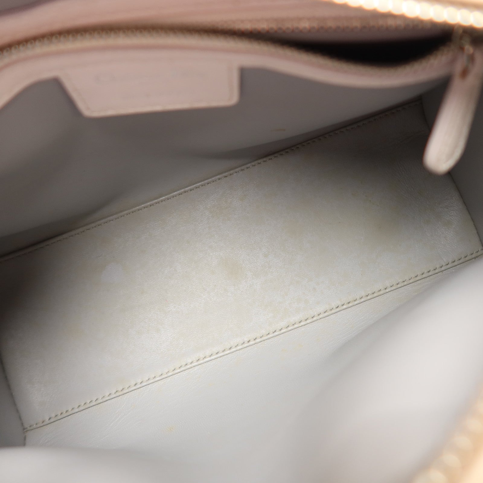 Dior 羊皮皮革Lady Dior Medium銀扣手挽袋