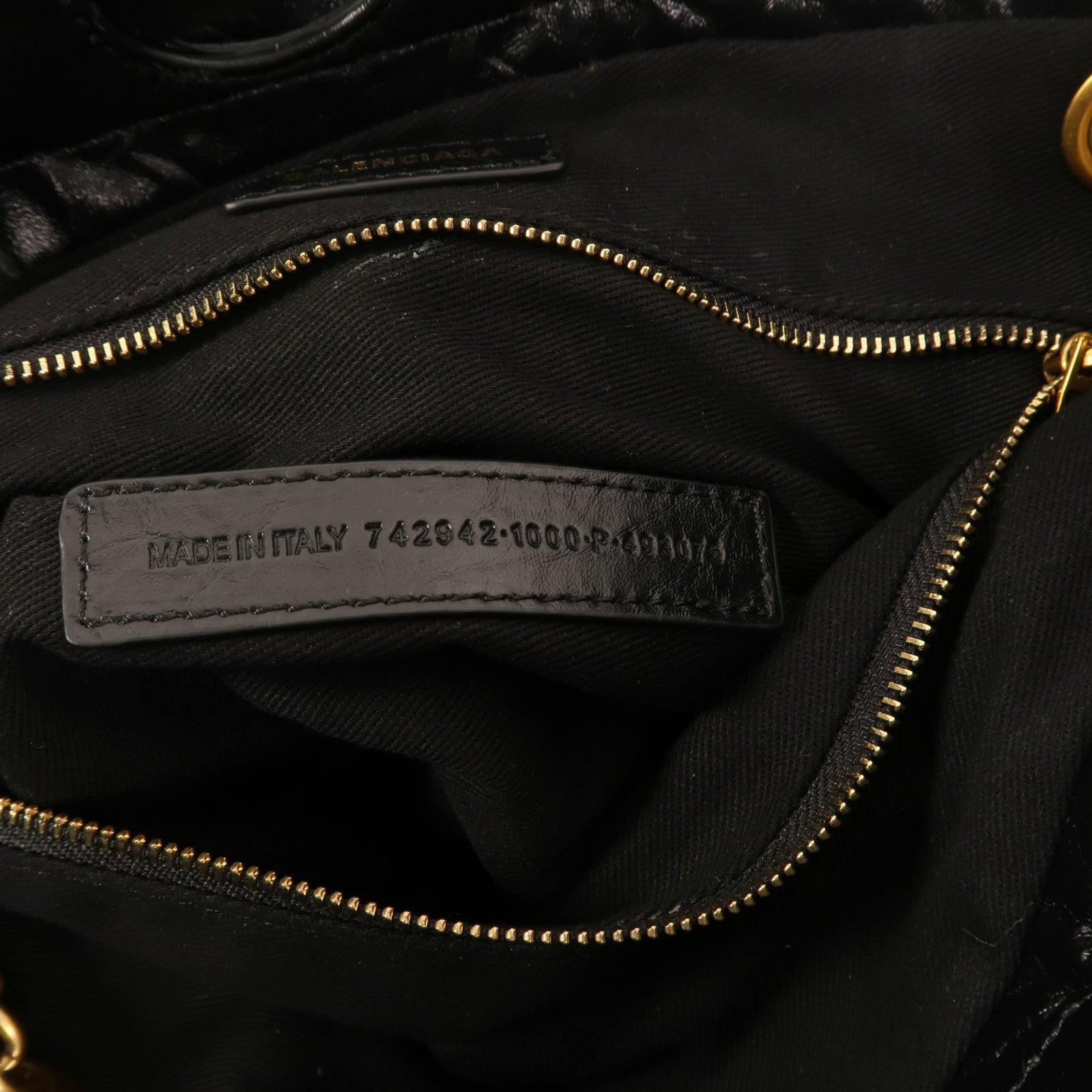 BALENCIAGA 【激減優惠】牛皮皮革Crush Medium金扣鏈帶肩背袋