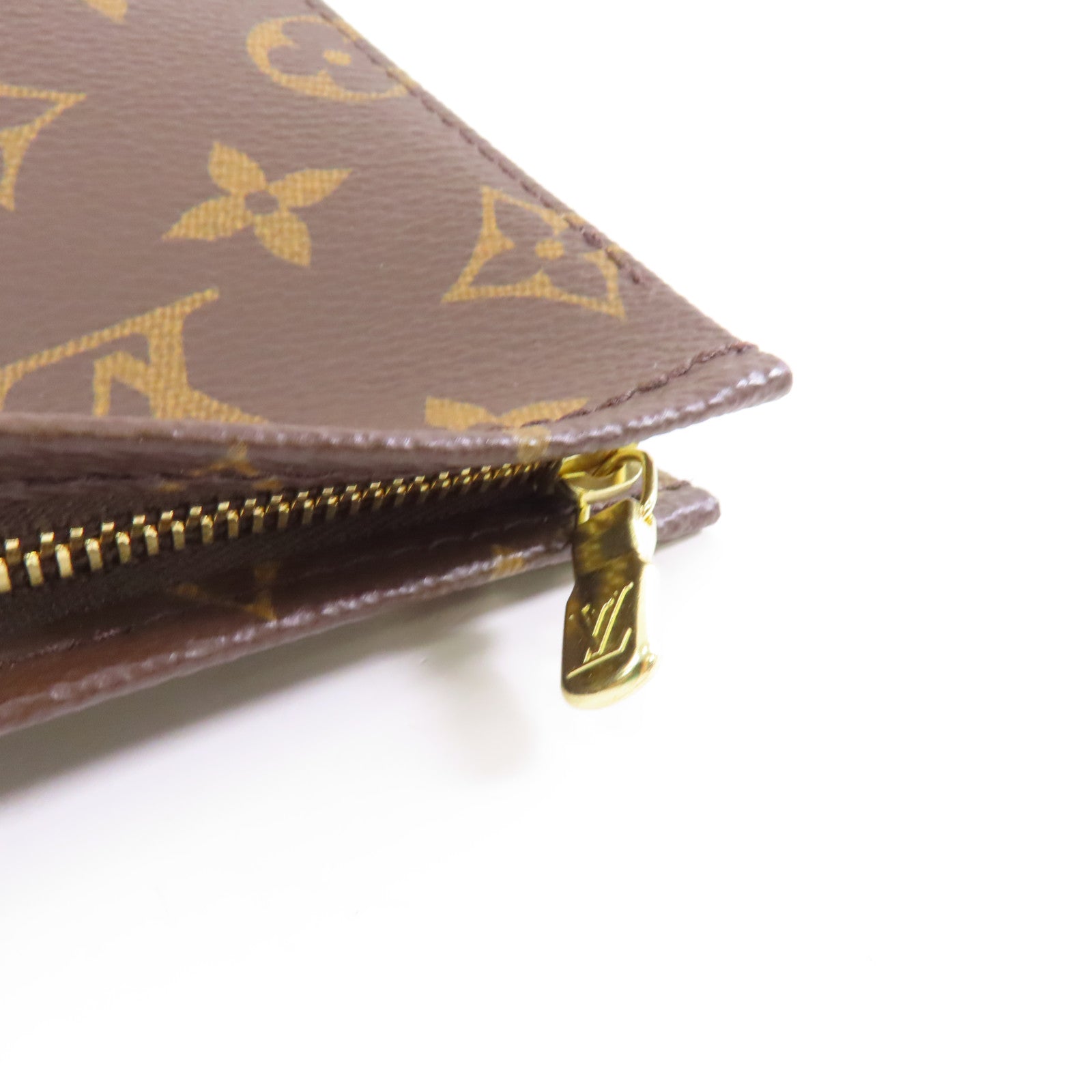LOUIS VUITTON Monogram Pouch金扣手拿包啡色