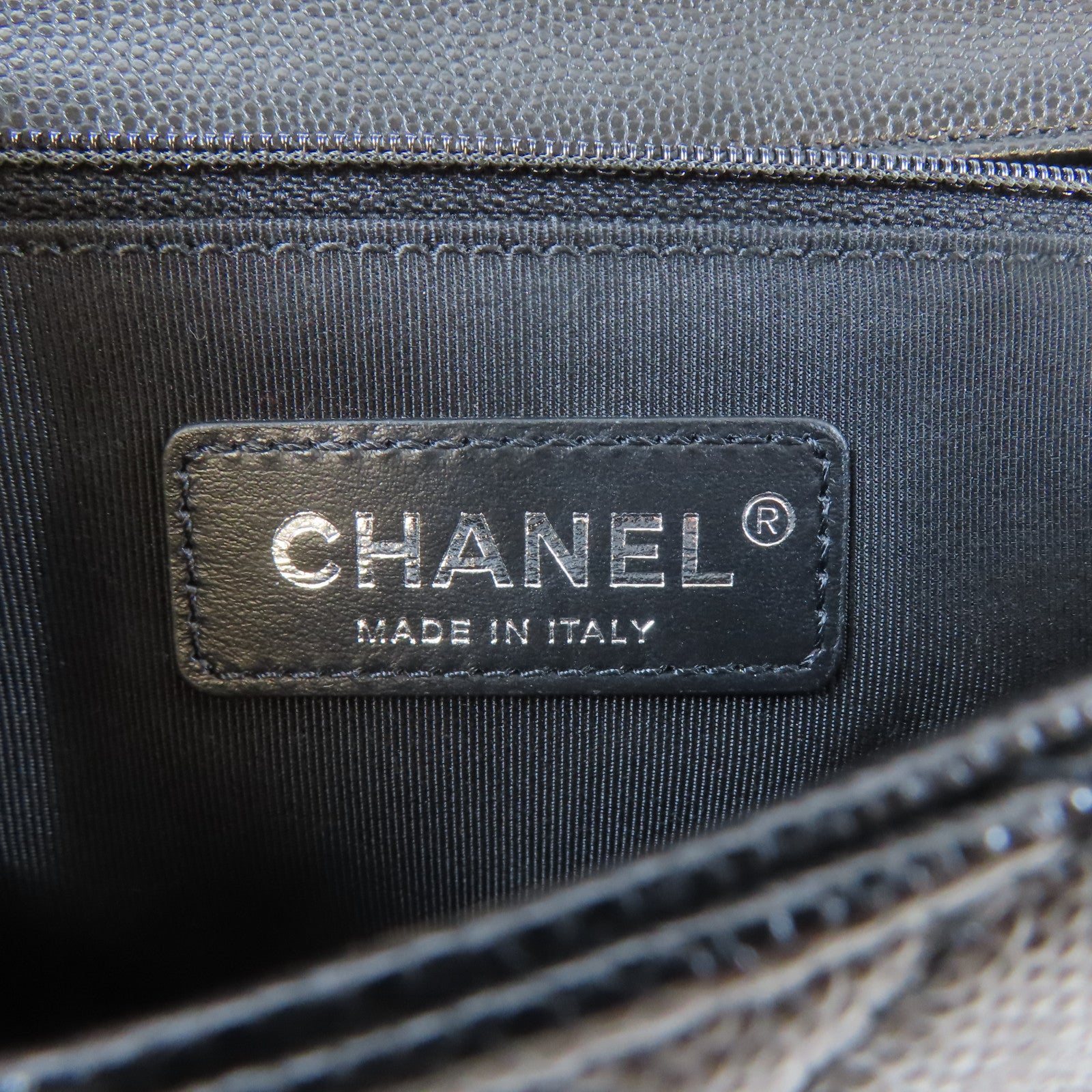 CHANEL 菱格Caviar皮革Chain Shoulder Bag銀扣鏈帶肩背袋黑色