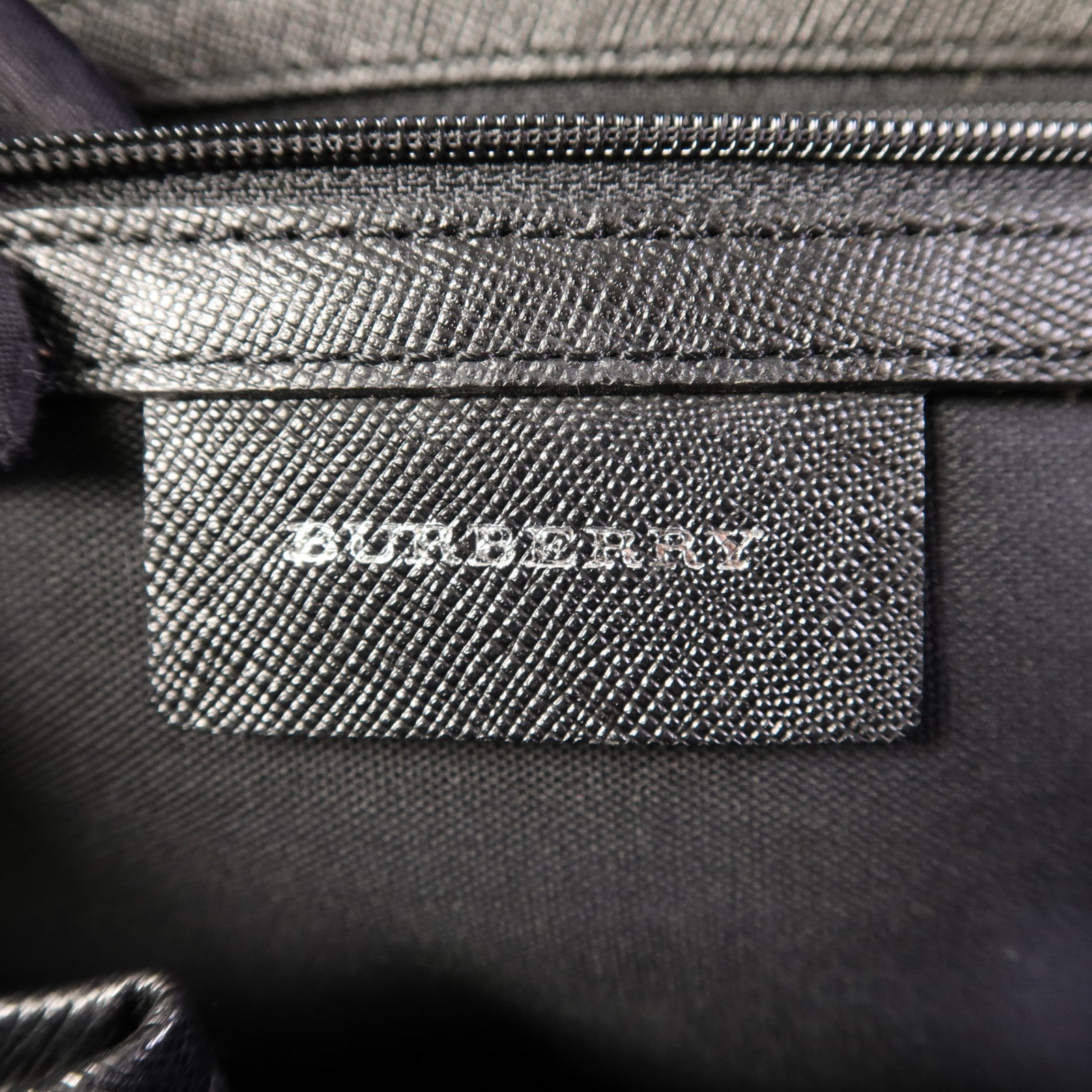 BURBERRY 帆布Shoulder Bag銀扣肩背袋