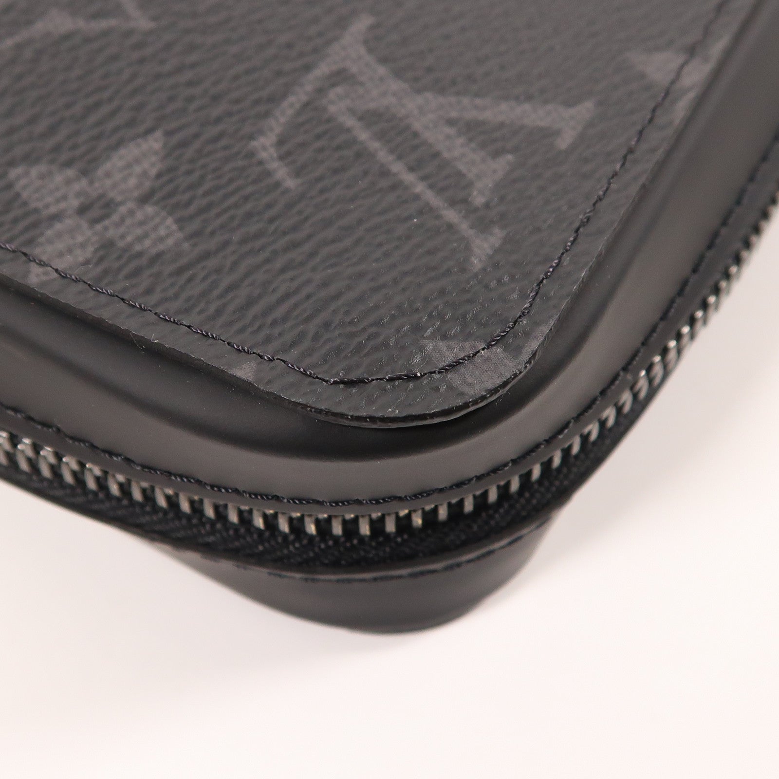 LOUIS VUITTON Monogram Eclipse Zippy XL Wallet長錢包