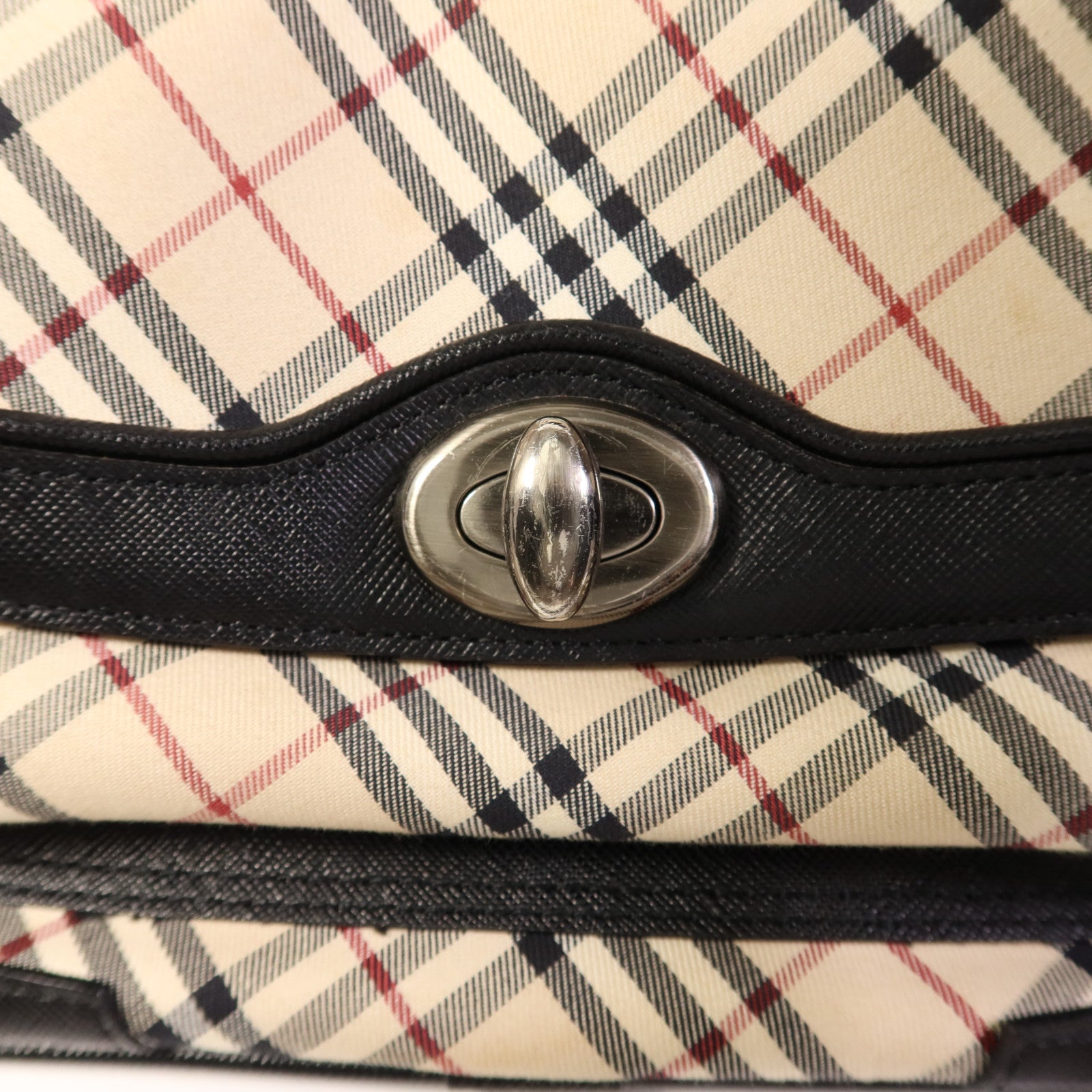 BURBERRY 帆布Shoulder Bag銀扣肩背袋