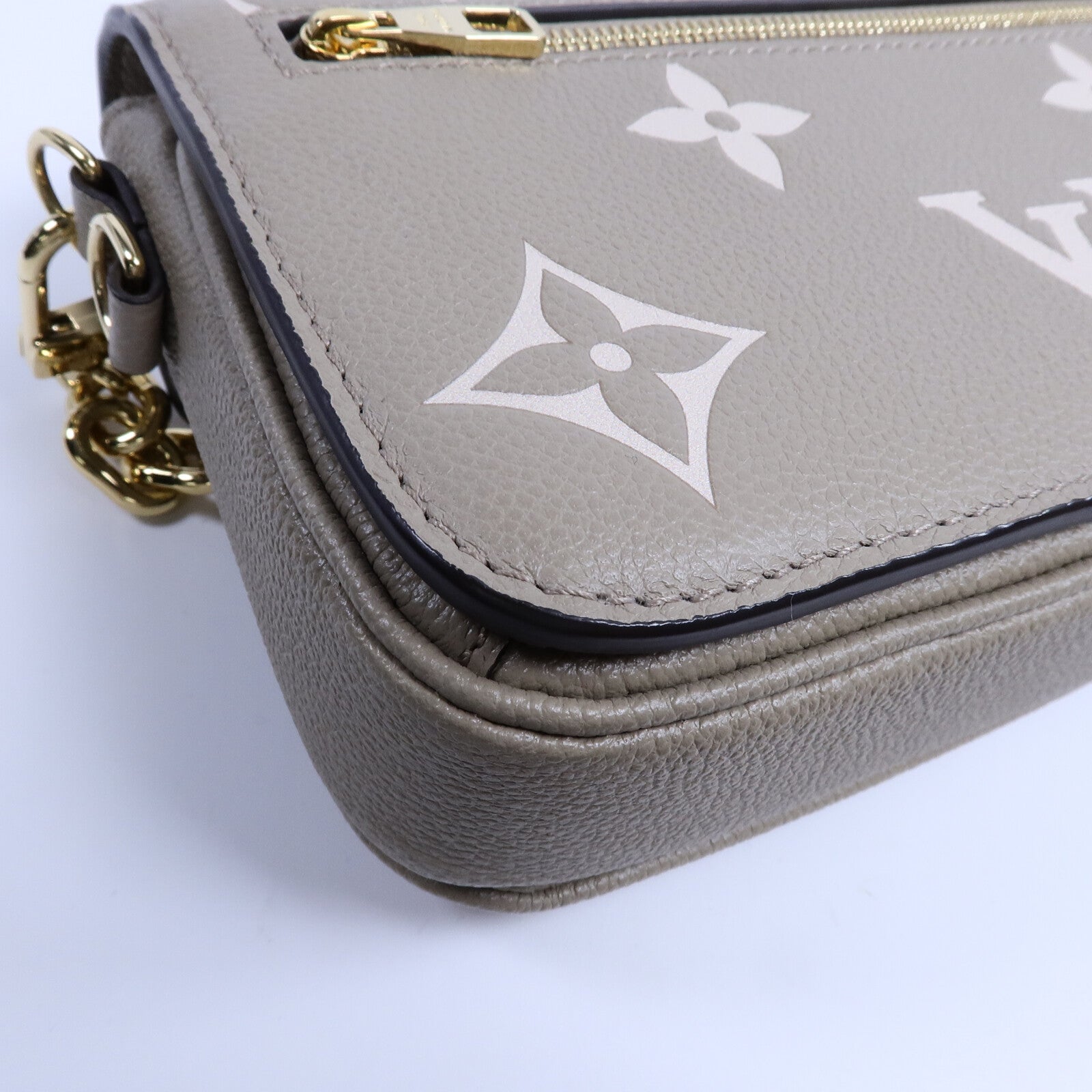 LOUIS VUITTON Monogram Empreinte Pochette Metis East West手挽肩背兩用袋