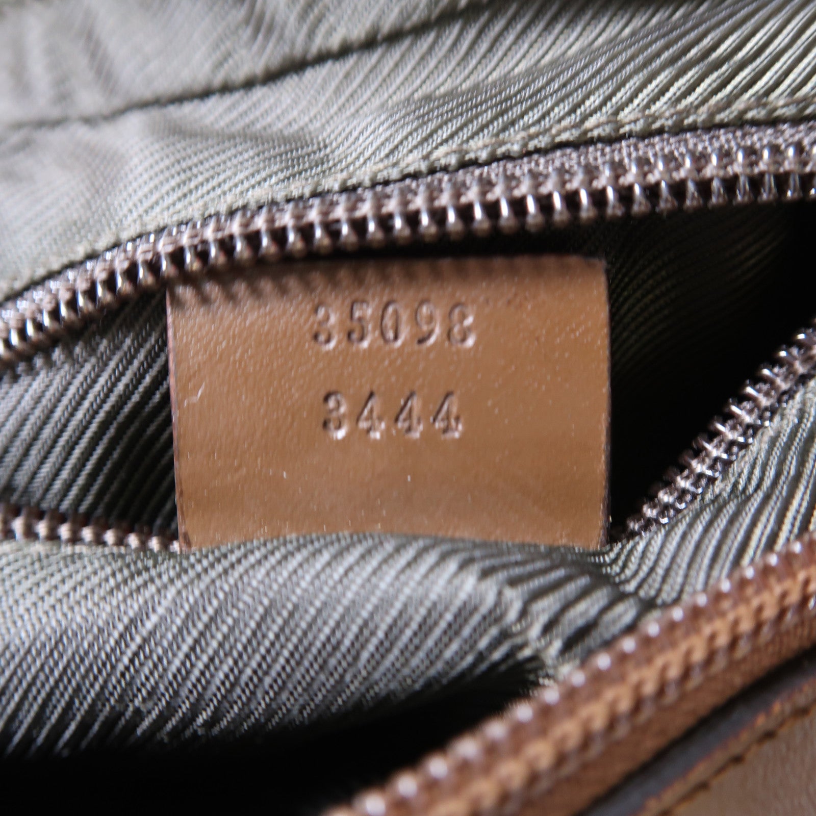 GUCCI 帆布Shoulder Bag銀扣肩背袋啡色