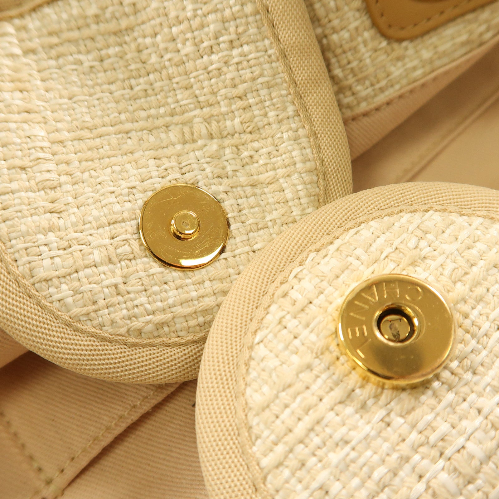 CHANEL 帆布Deauville Tote金扣手挽肩背兩用袋米色