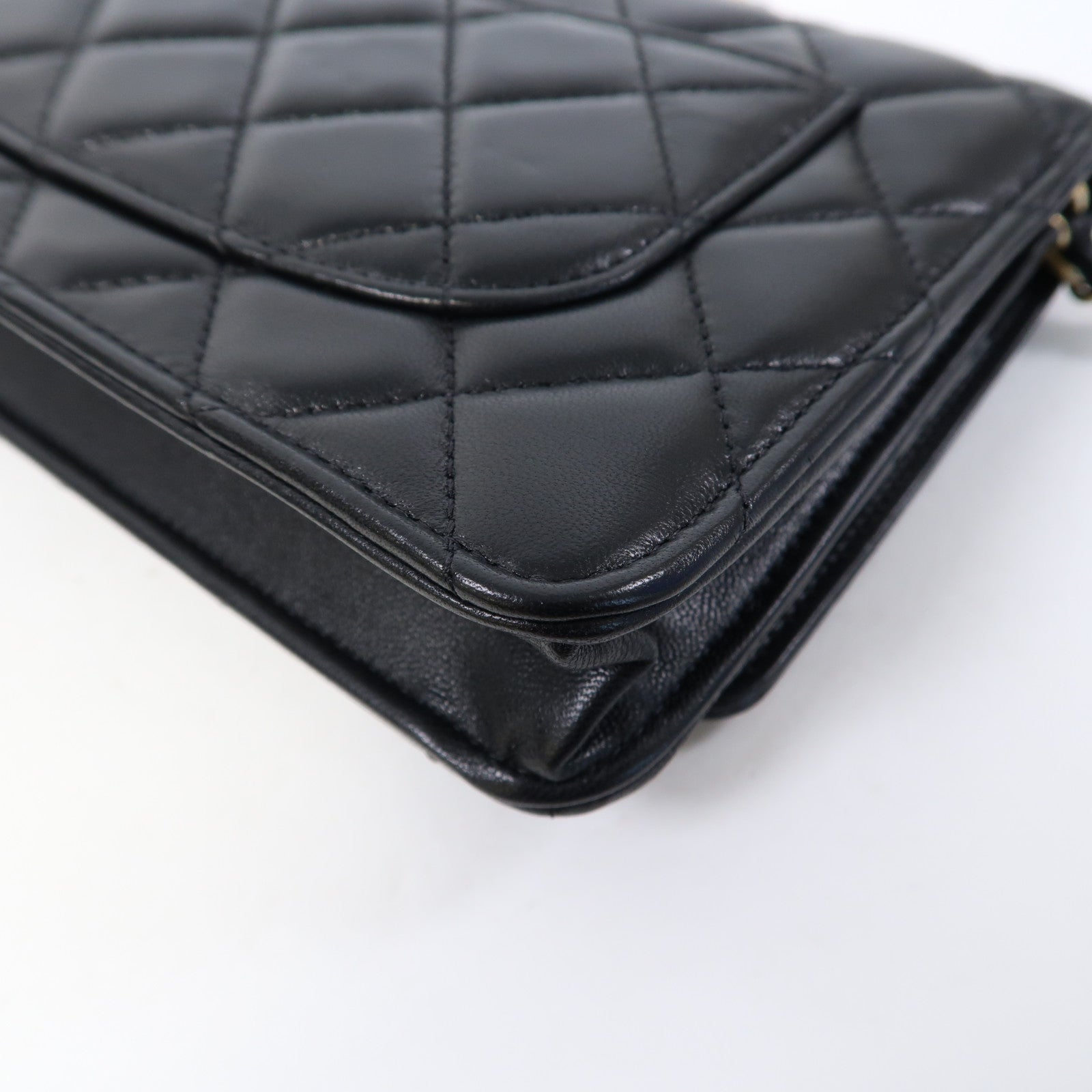 CHANEL 菱格羊皮皮革Wallet On Chain金扣鏈帶肩背袋黑色