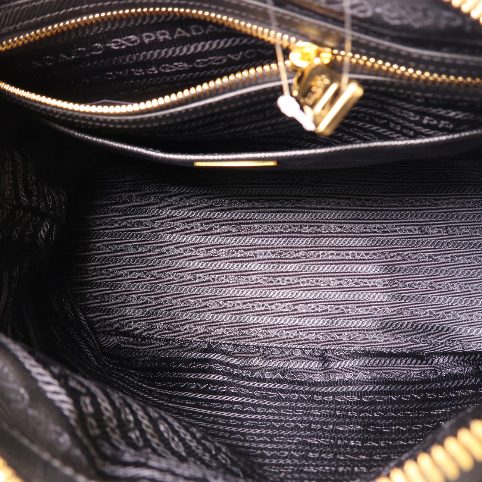 PRADA 尼龍2 Way Shoulder金扣手挽肩背兩用袋黑色