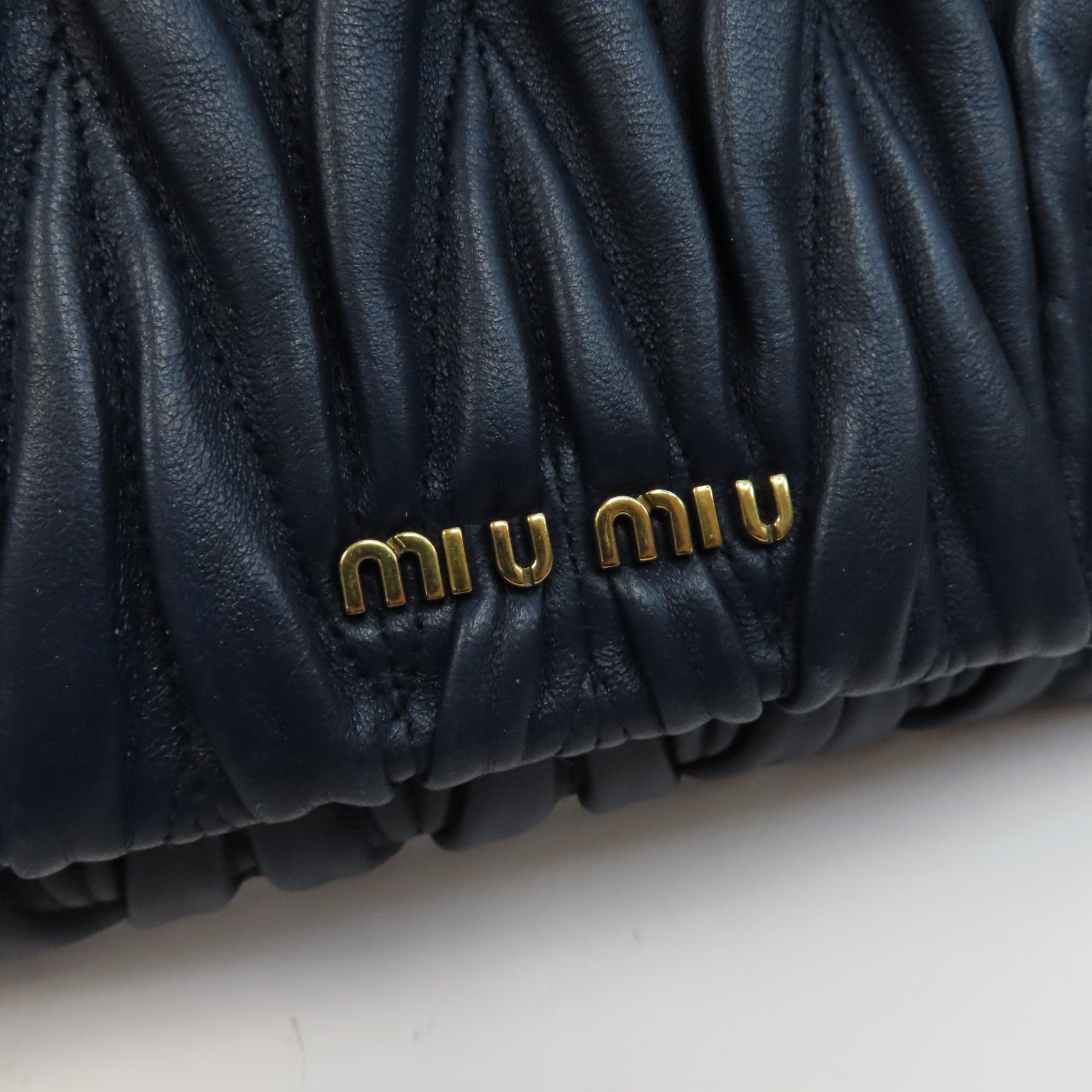 Miu Miu 牛皮皮革Shoulder Bag金扣鏈帶肩背袋藍色