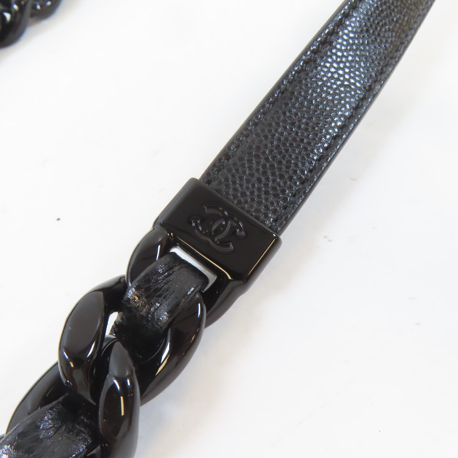 CHANEL 菱格Caviar皮革Chain Shoulder Bag銀扣鏈帶肩背袋黑色