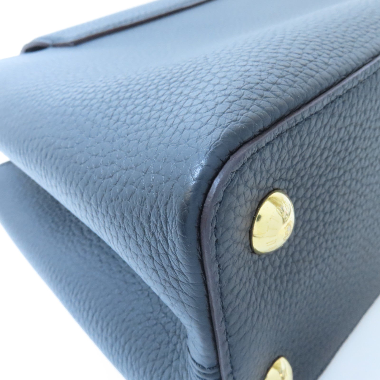 LOUIS VUITTON 牛皮皮革Capucines MM金扣手挽肩背兩用袋黑色