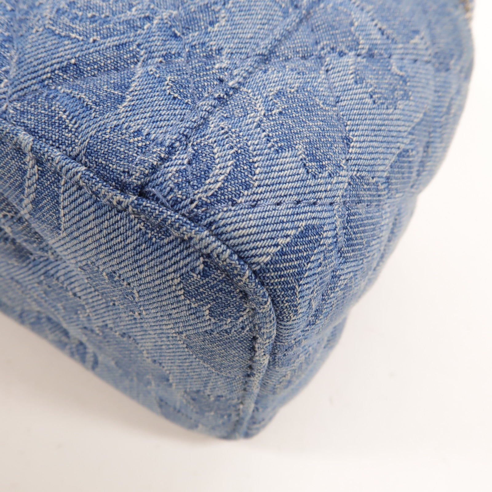 CHANEL Denim Sweetheart Crush Vanity Case肩背袋