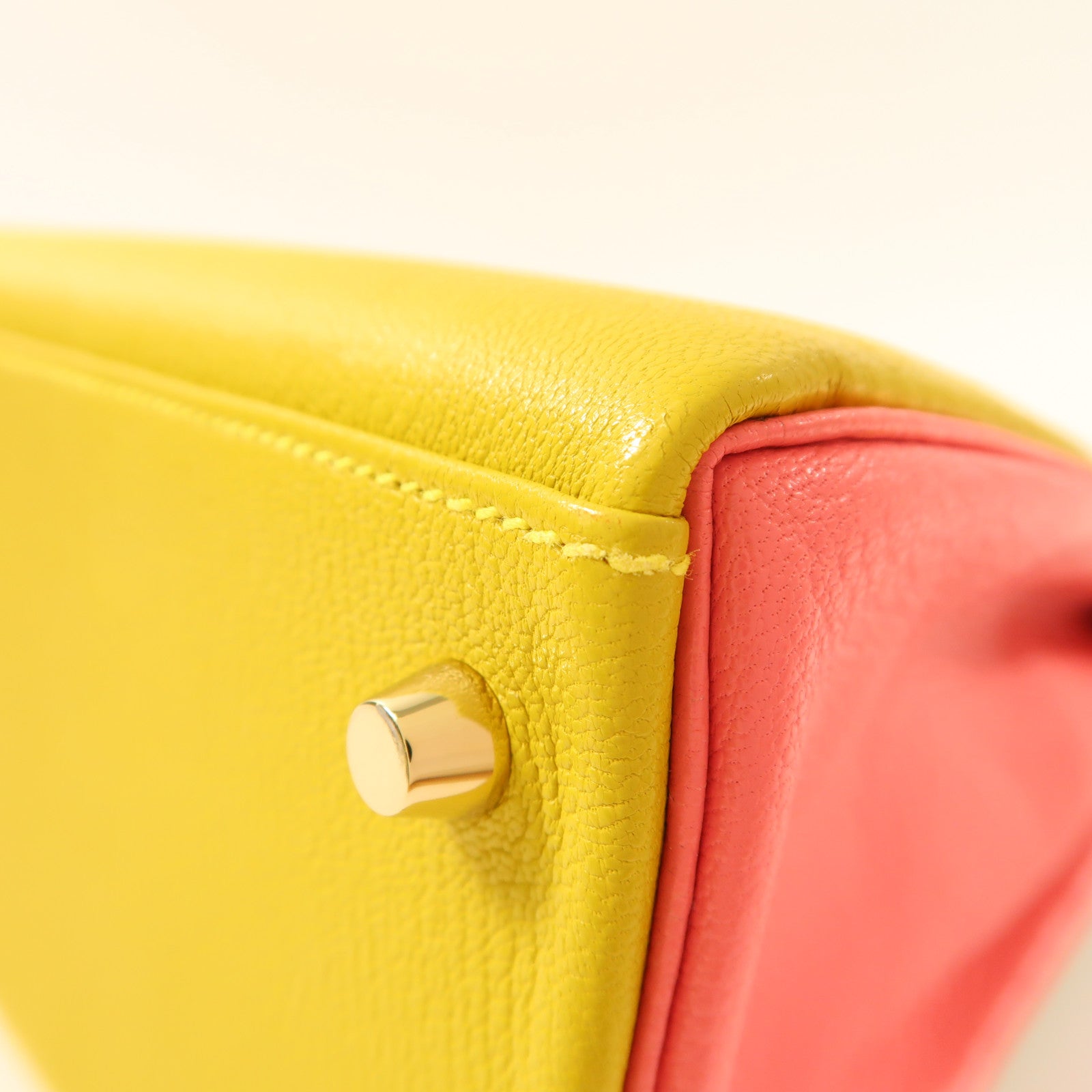 HERMES 【激減優惠】Chevre皮革Kelly 28金扣手挽肩背兩用袋Rose Azalee/Jaune Ambre