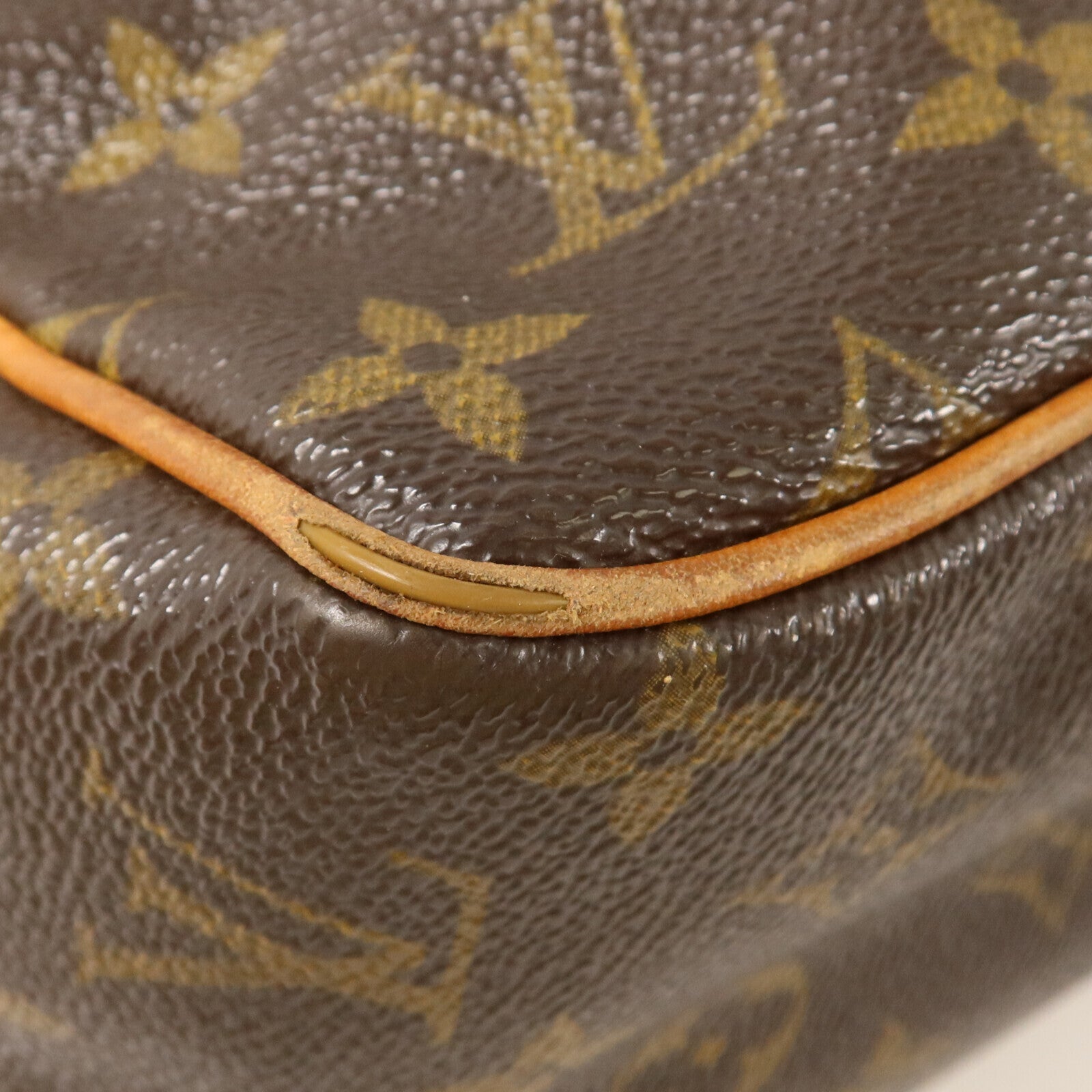 LOUIS VUITTON Monogram Batignolles金扣肩背袋