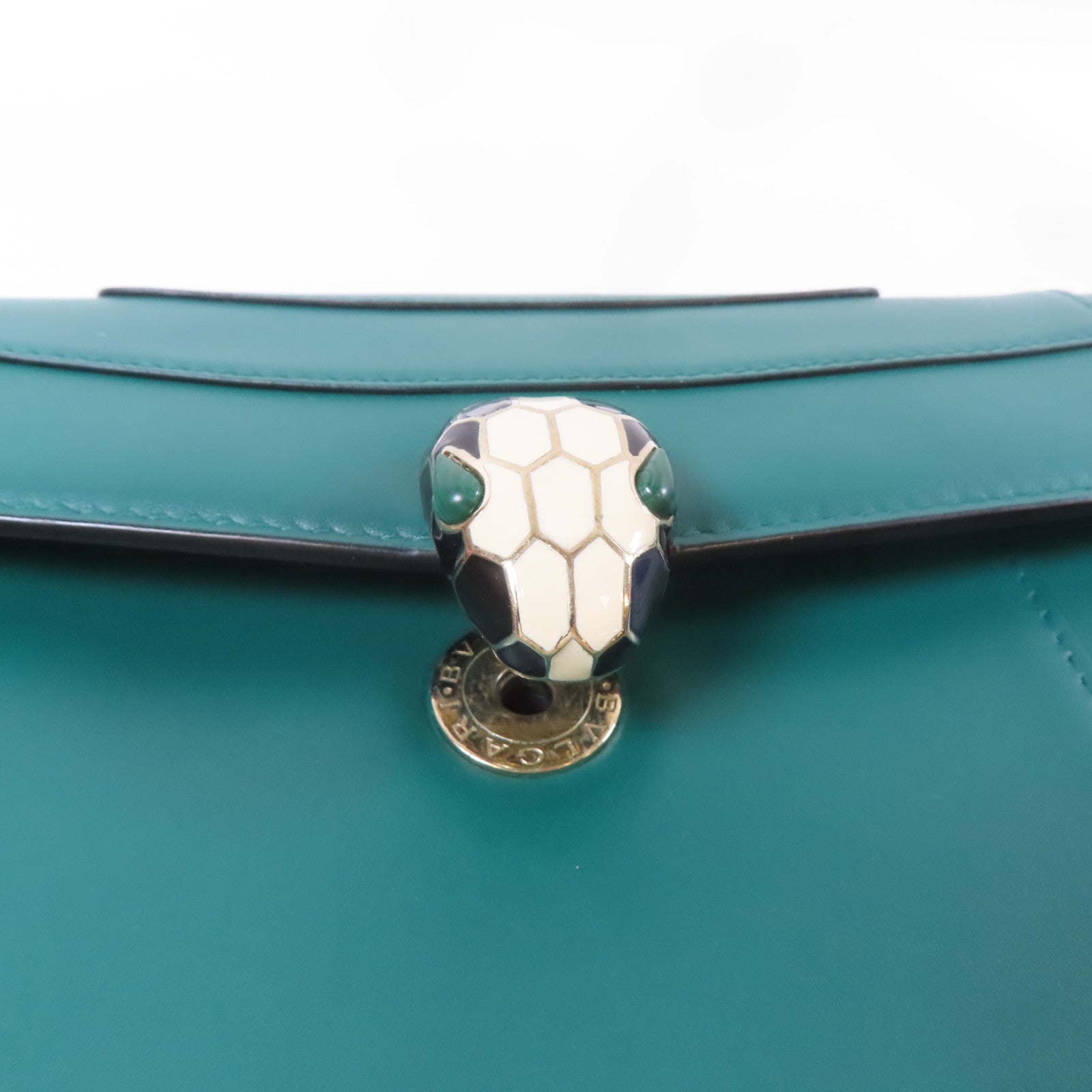 BVLGARI 牛皮皮革Serpenti Forever金扣鏈帶肩背袋綠色