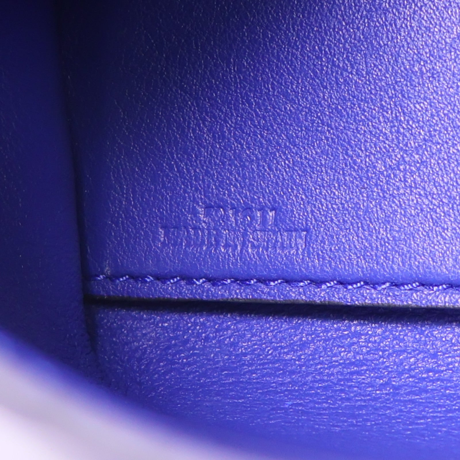 LOEWE 牛皮皮革Shoulder Bag金扣肩背袋藍色