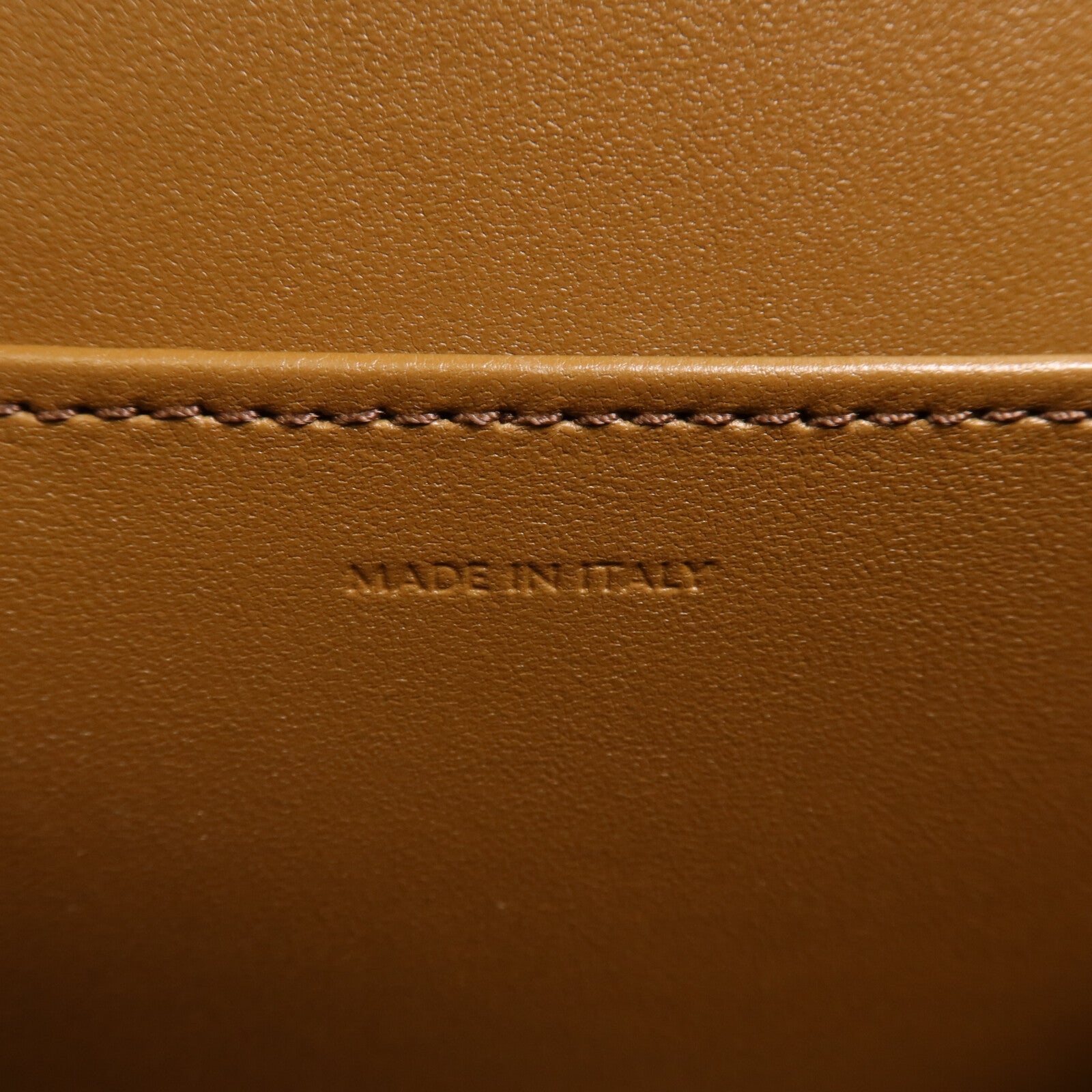 CELINE 牛皮皮革Mini Classic Box金扣肩背袋