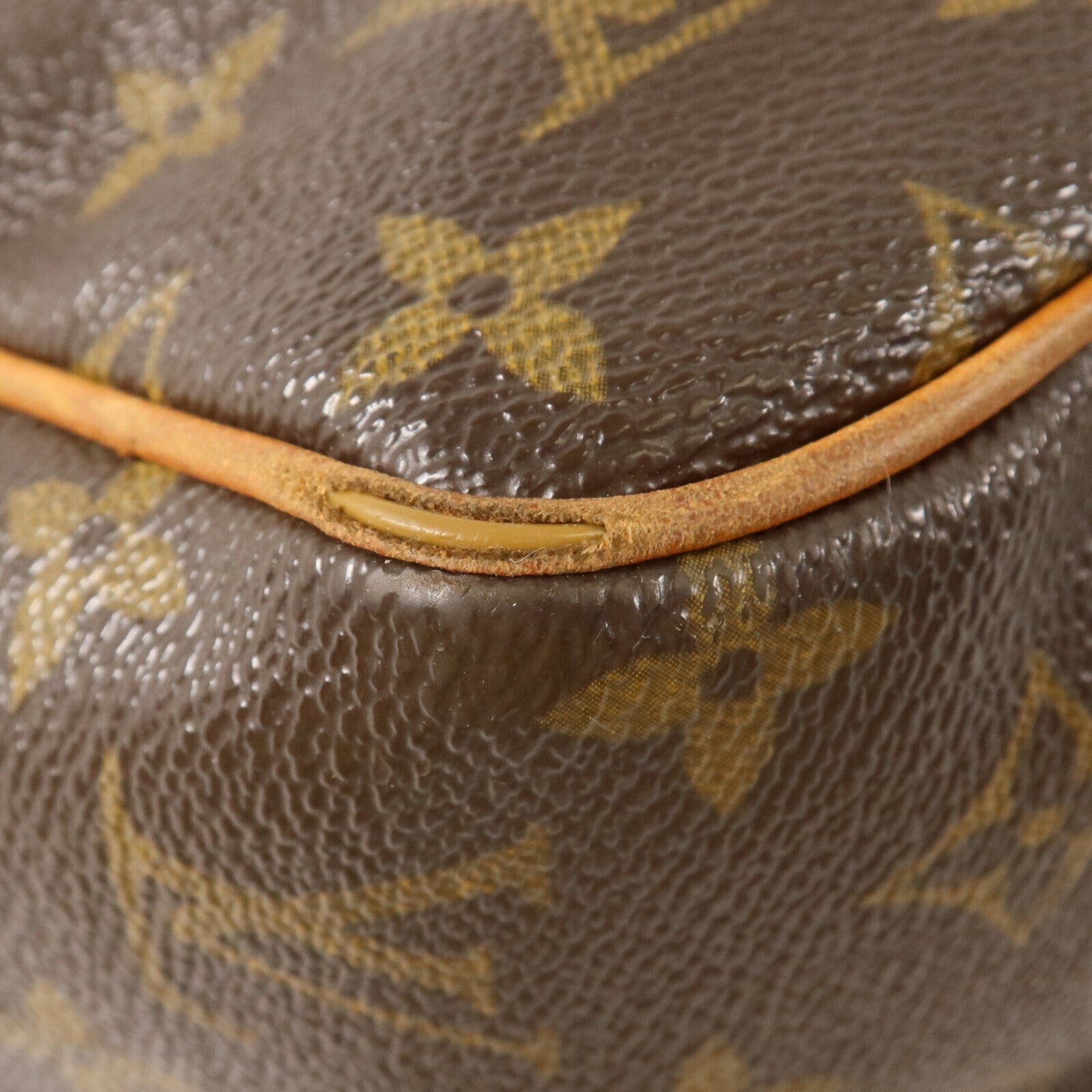 LOUIS VUITTON Monogram Batignolles金扣肩背袋