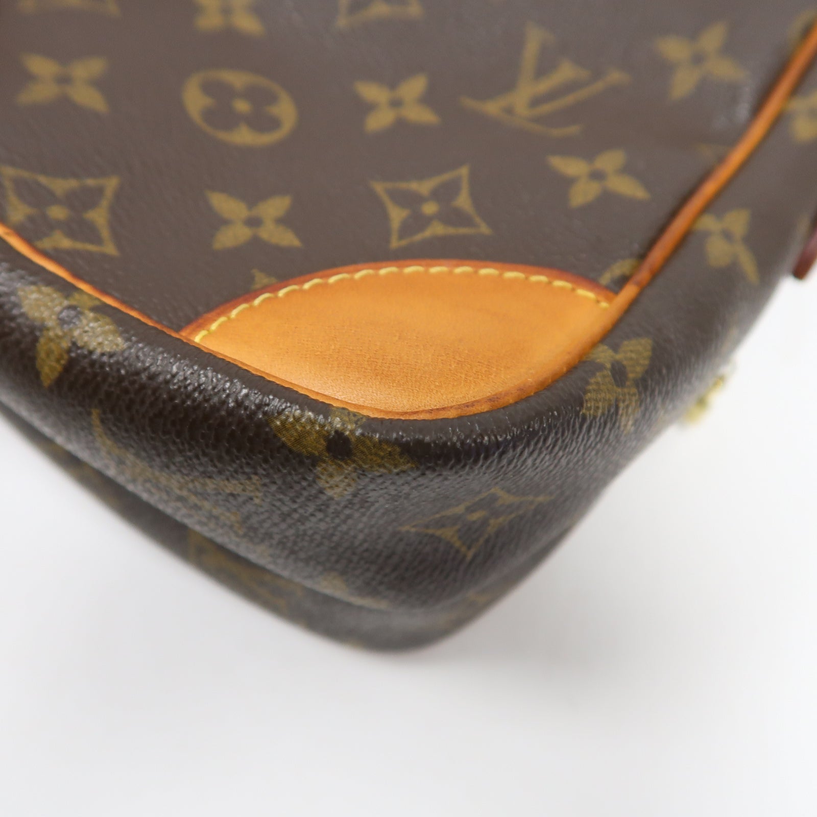 LOUIS VUITTON Monogram Amazon金扣肩背袋啡色