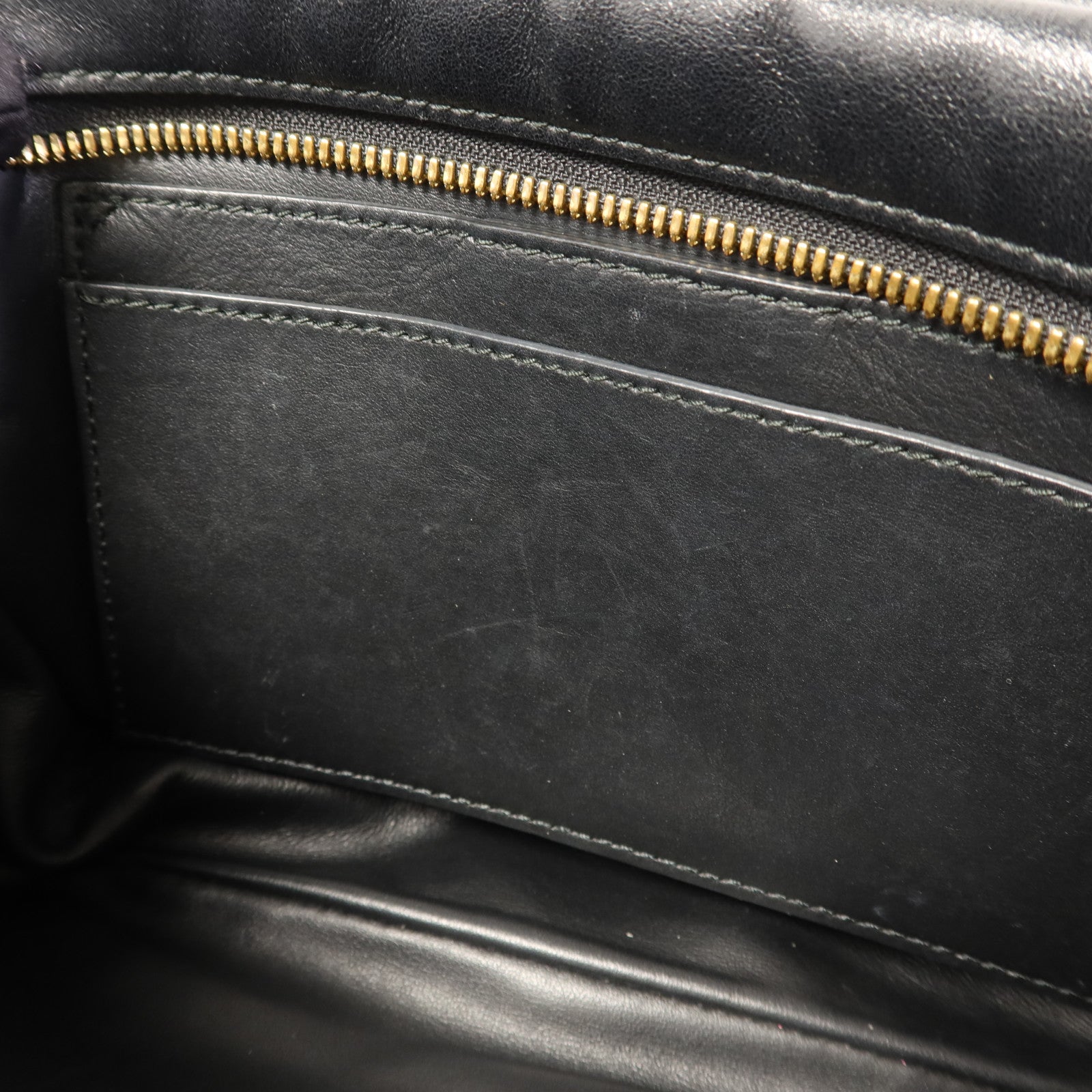 Salvatore Ferragamo 【激減優惠】牛皮皮革Gancini Camera Bag金扣肩背袋