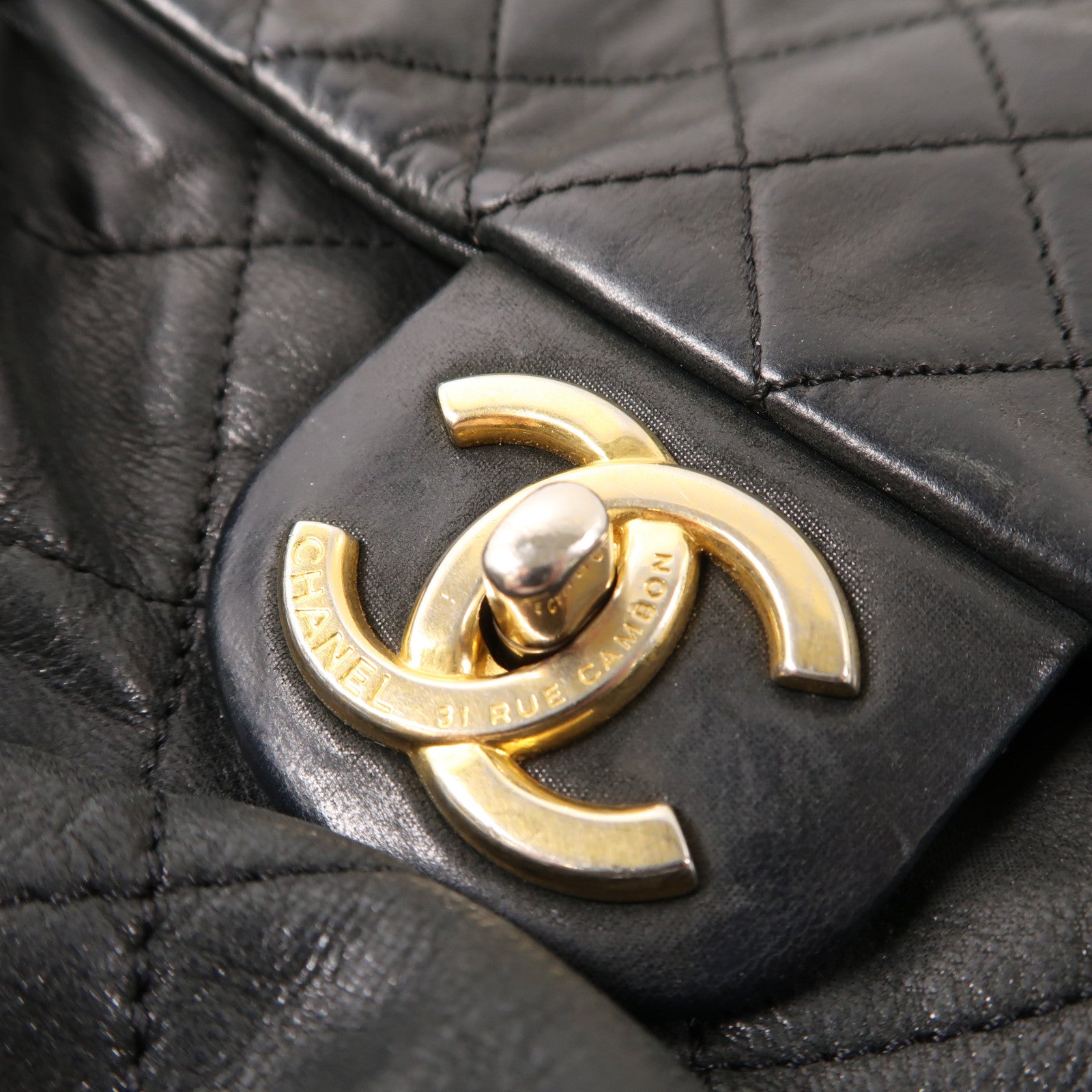 CHANEL 皮革Chain Shoulder Bag金扣鏈帶肩背袋黑色