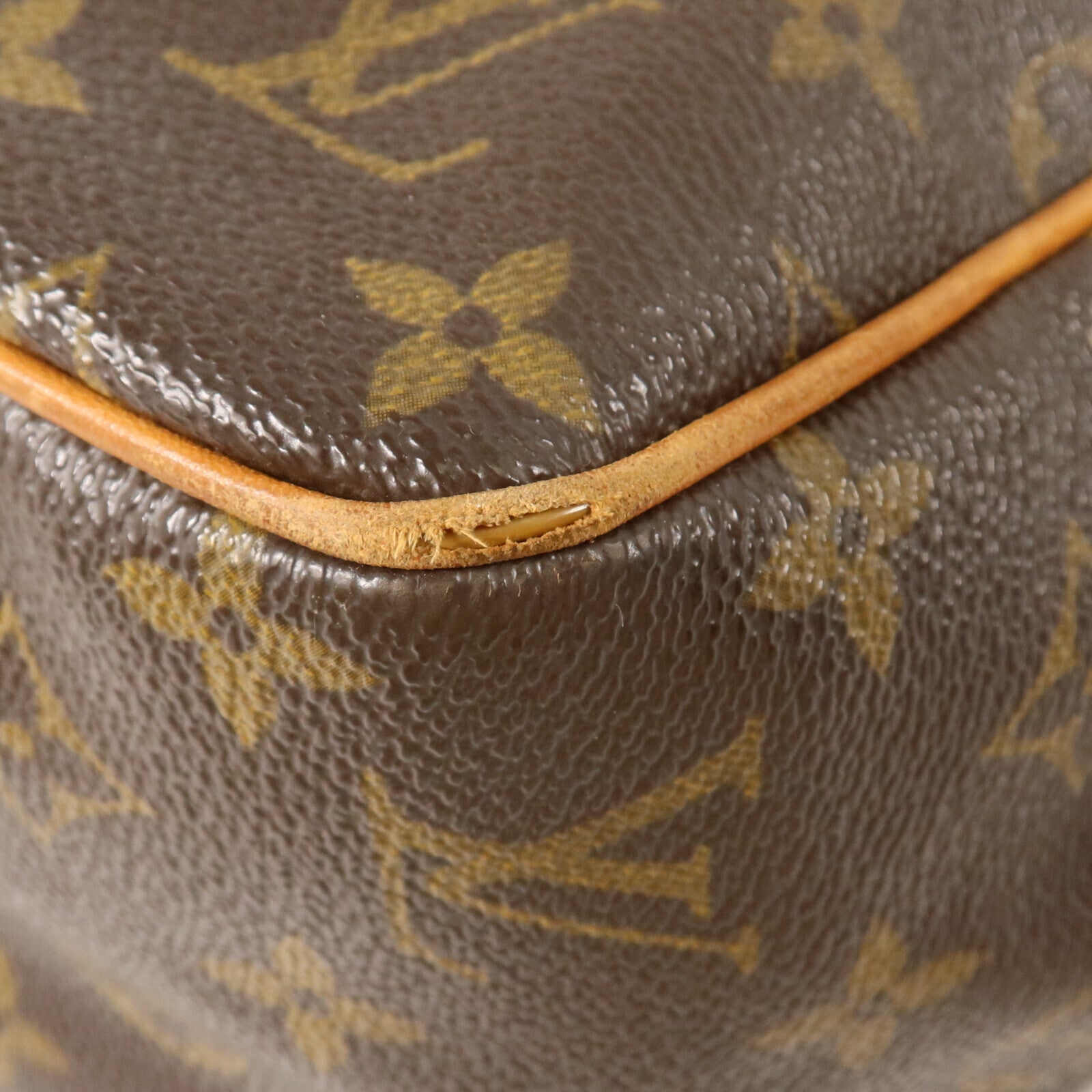 LOUIS VUITTON Monogram Batignolles金扣肩背袋