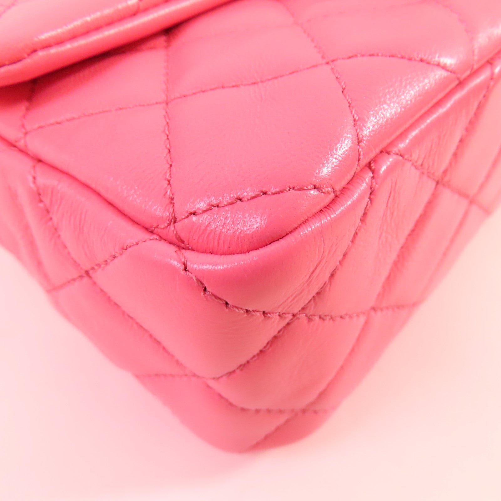 CHANEL 牛皮皮革Classic Flap 20 Chain Shoulder Bag金扣鏈帶肩帶