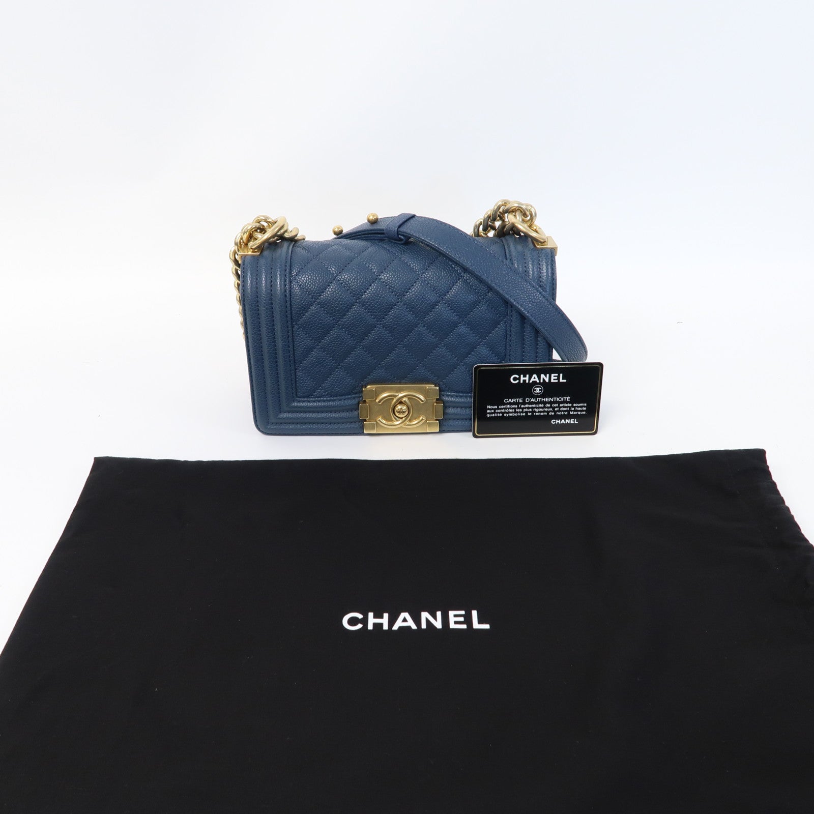 CHANEL Caviar皮革Boy 20cm金扣鏈帶肩背袋藍色