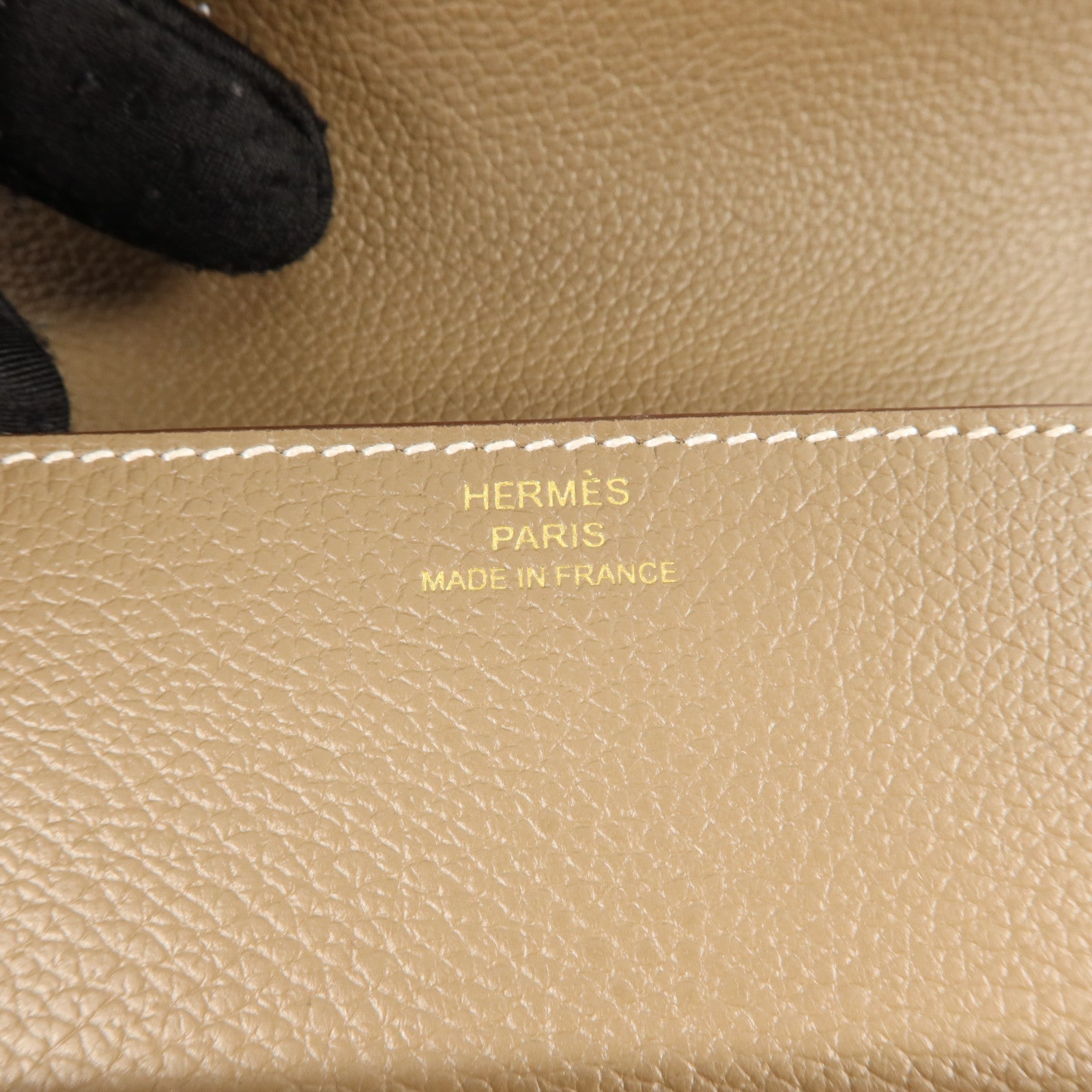 HERMES Evercolor皮革Roulis Slim金扣手拿包Etoupe