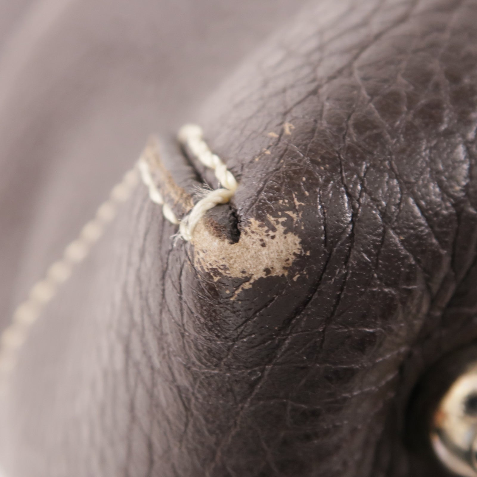 TOD'S 牛皮皮革Tote Bag銀扣肩背袋