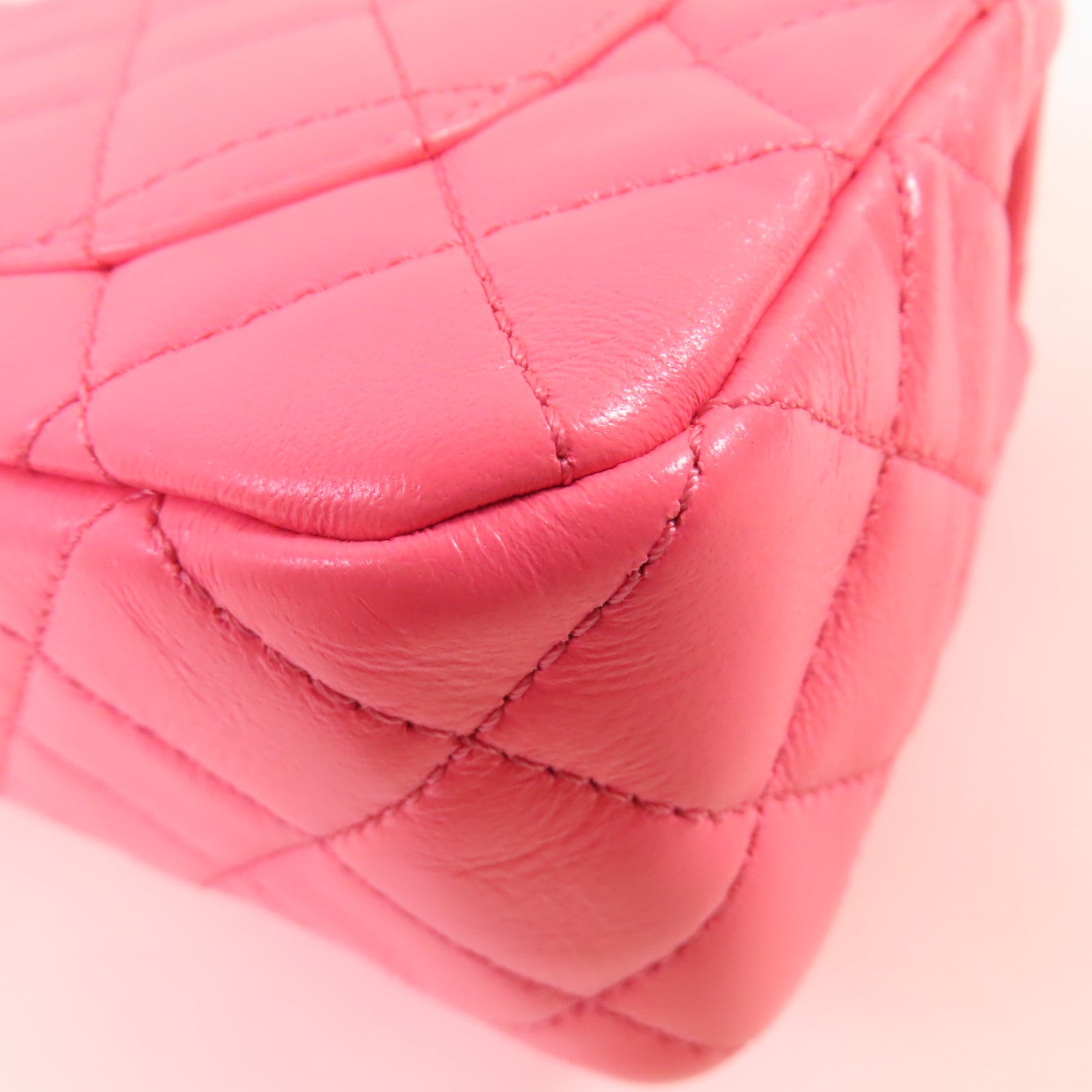 CHANEL 牛皮皮革Classic Flap 20 Chain Shoulder Bag金扣鏈帶肩帶