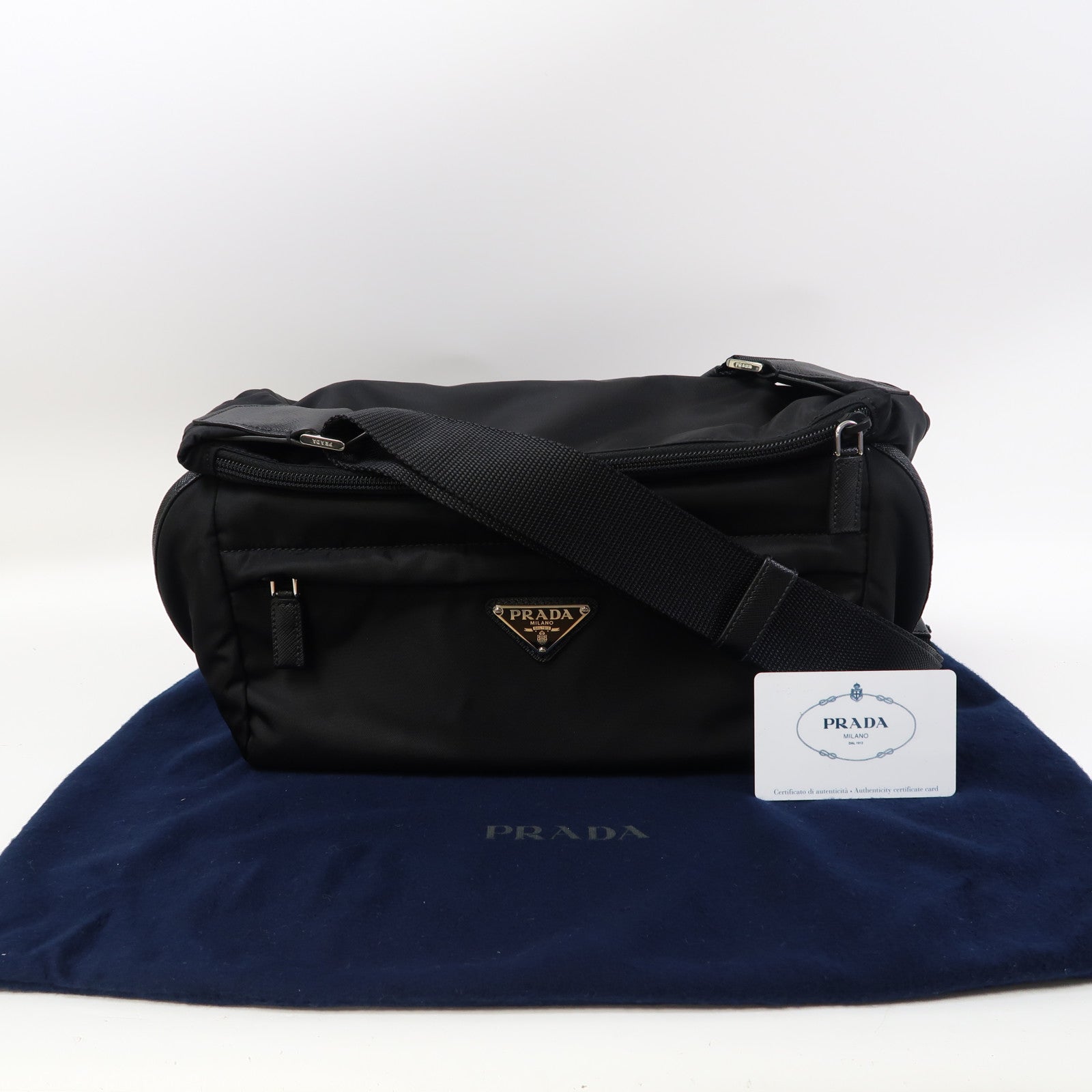 PRADA 尼龍Shoulder Bag銀扣肩背袋黑色