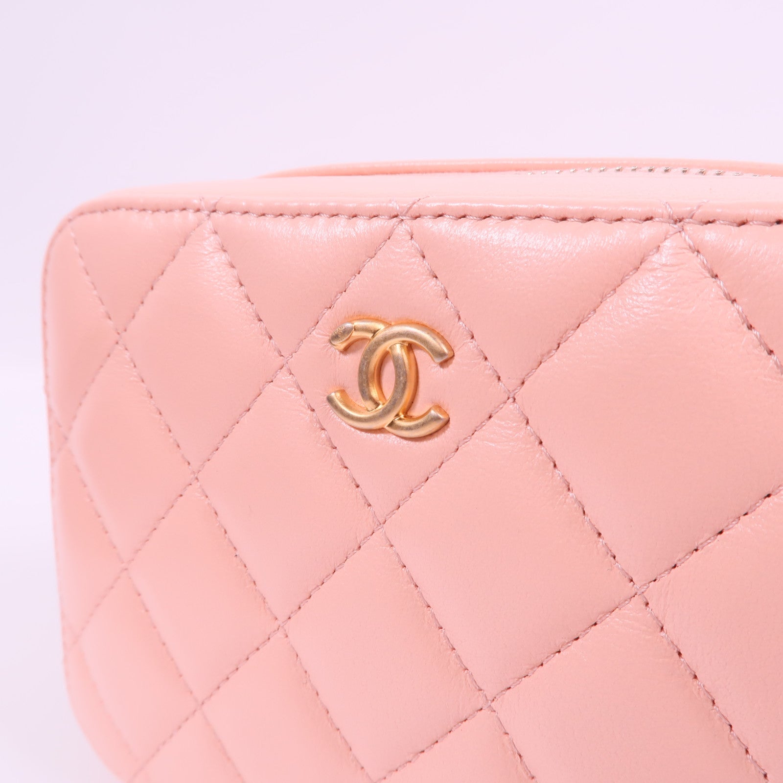 CHANEL 羊皮皮革Camera Gold Ball金扣鏈帶肩背袋