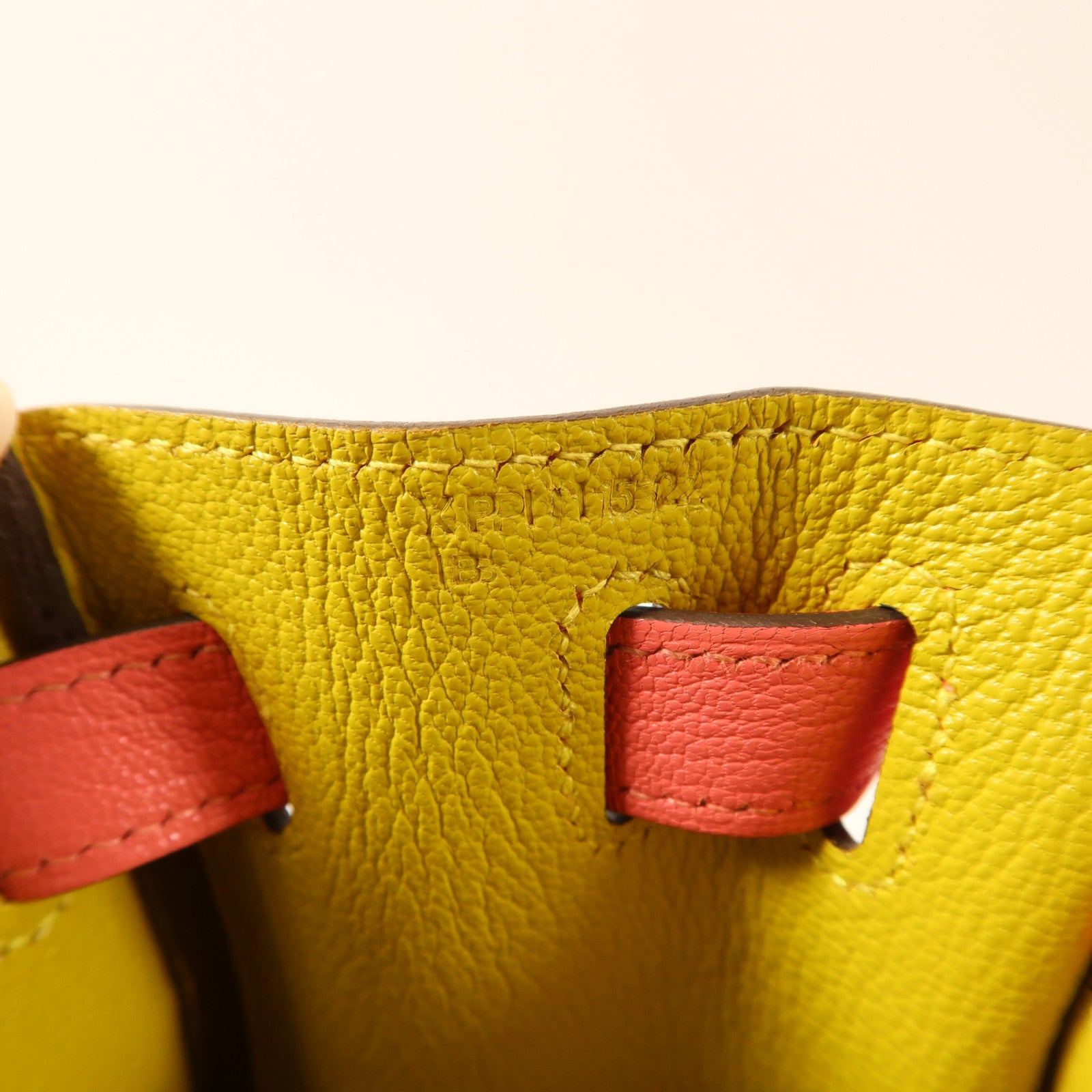 HERMES 【激減優惠】Chevre皮革Kelly 28金扣手挽肩背兩用袋Rose Azalee/Jaune Ambre