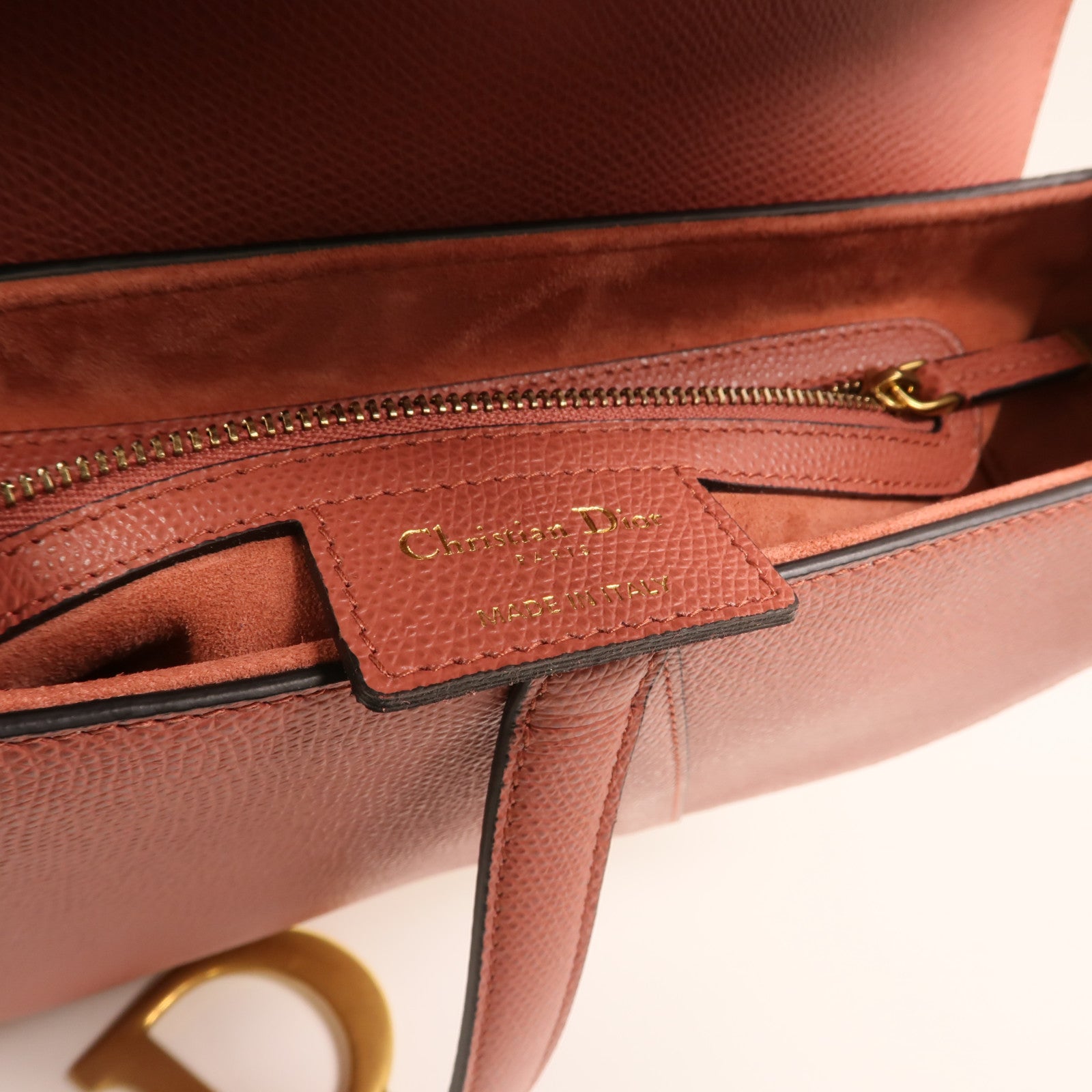 Dior 牛皮皮革Saddle Medium金扣肩背袋