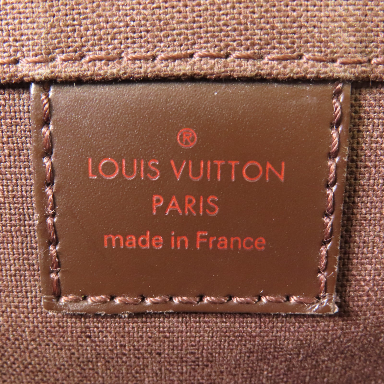 LOUIS VUITTON Damier Bastille金扣肩背袋