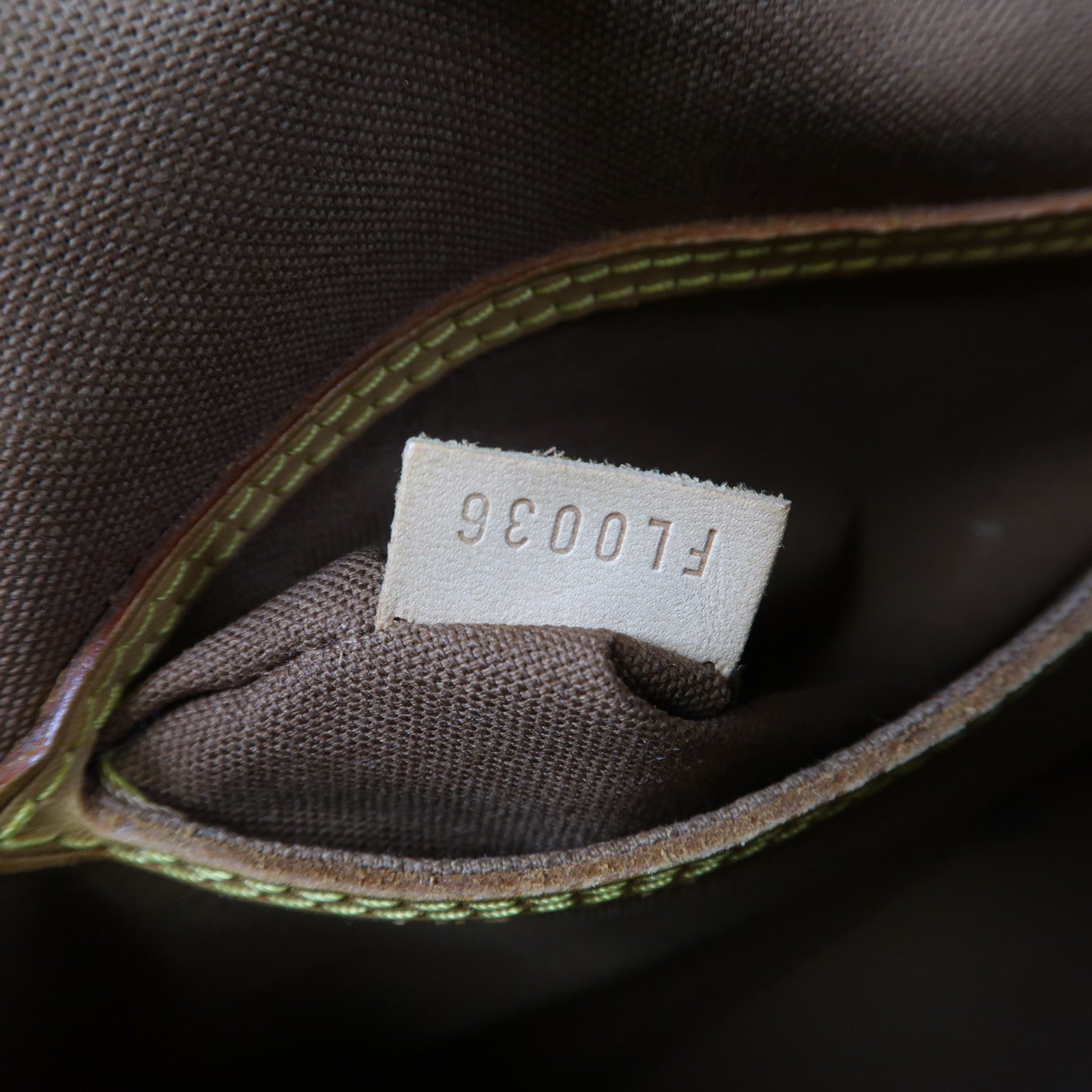 LOUIS VUITTON Monogram Alma PM金扣手挽袋啡色