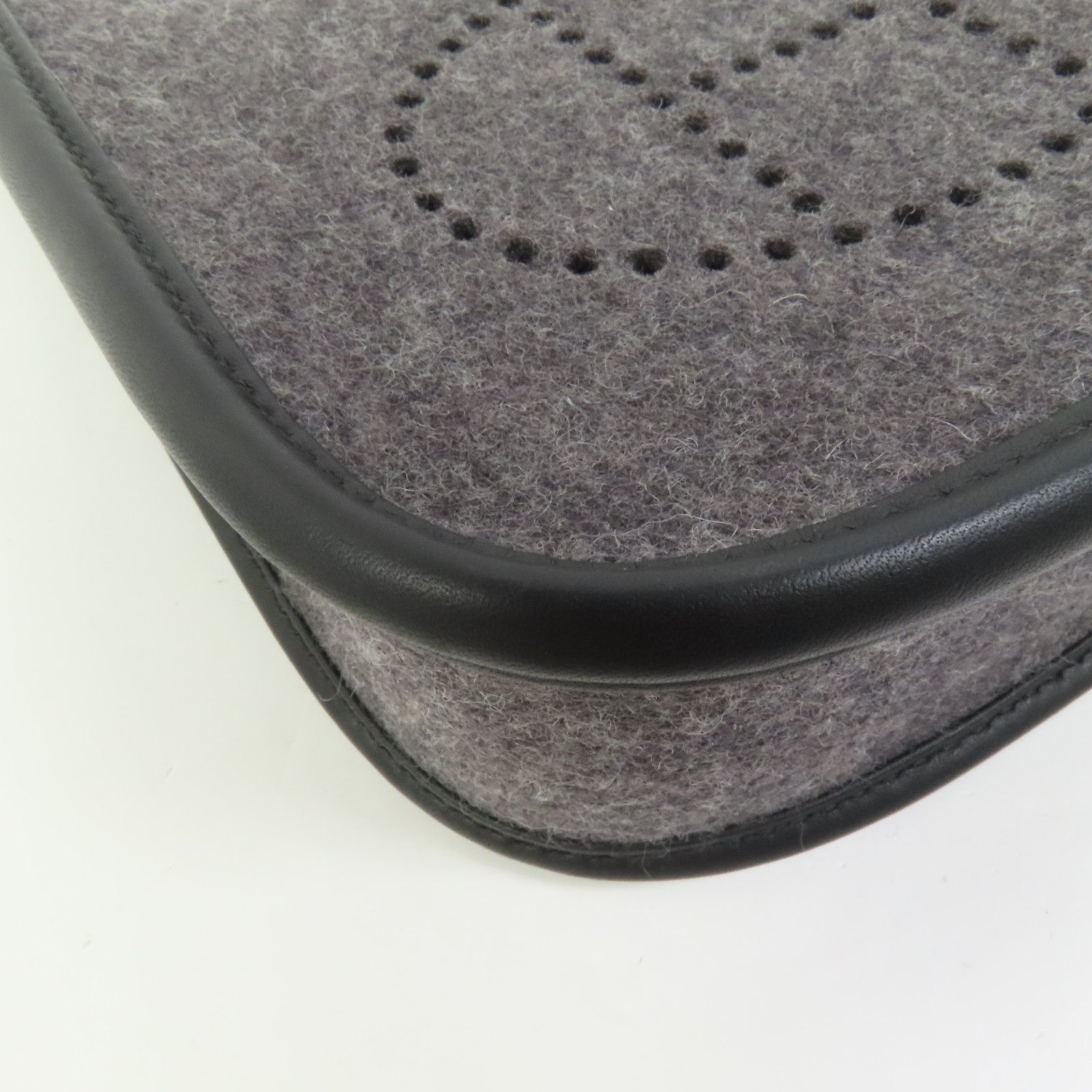 HERMES 羊毛Evelyne TPM銀扣肩背袋Grey