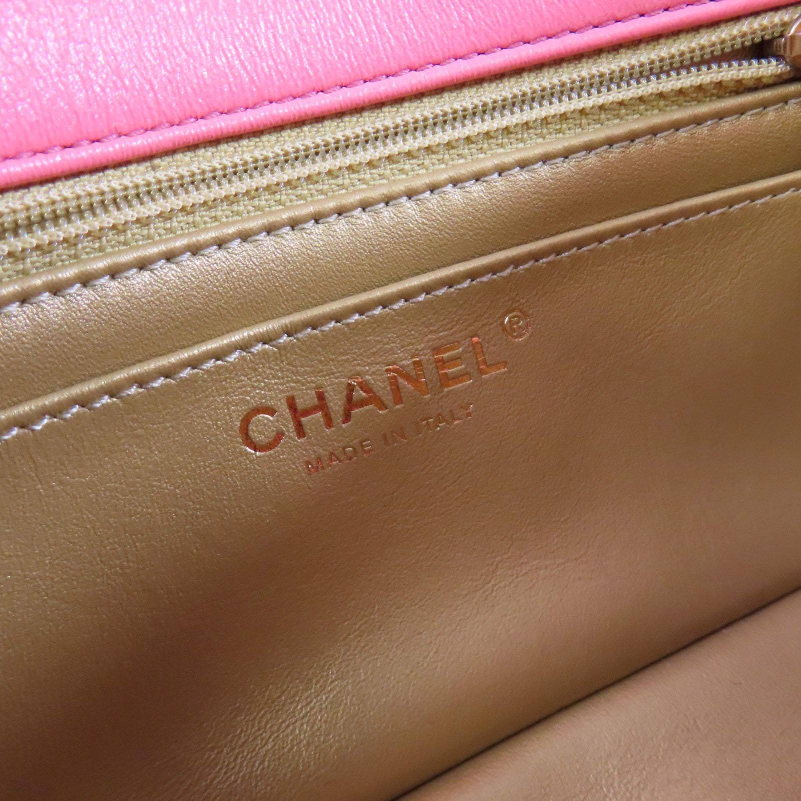 CHANEL 牛皮皮革Classic Flap 20 Chain Shoulder Bag金扣鏈帶肩帶