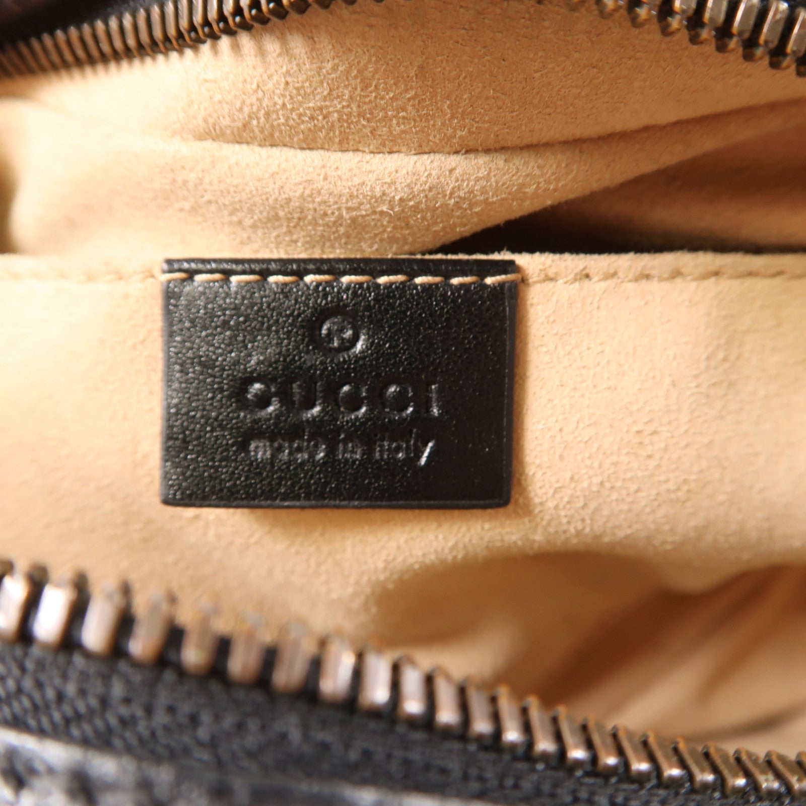 GUCCI 牛皮皮革GG Marmont金扣肩背袋黑色