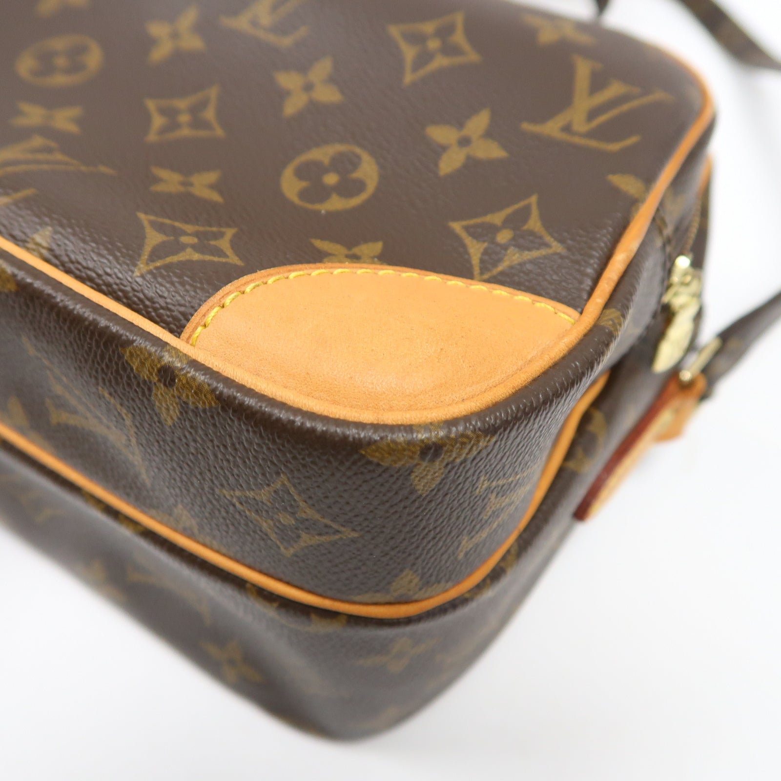 LOUIS VUITTON Monogram Nile金扣肩背袋啡色