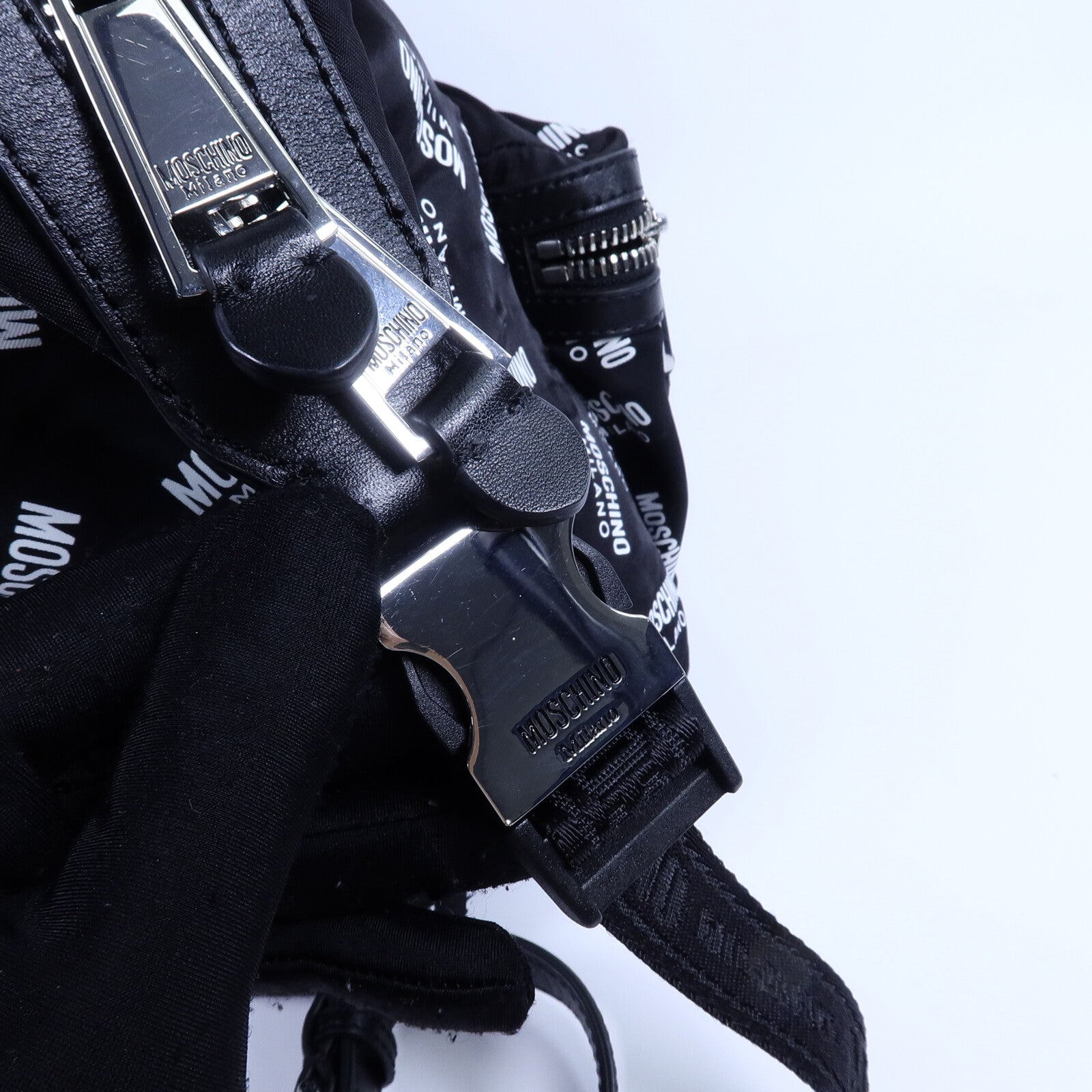 MOSCHINO 尼龍Backpack背包
